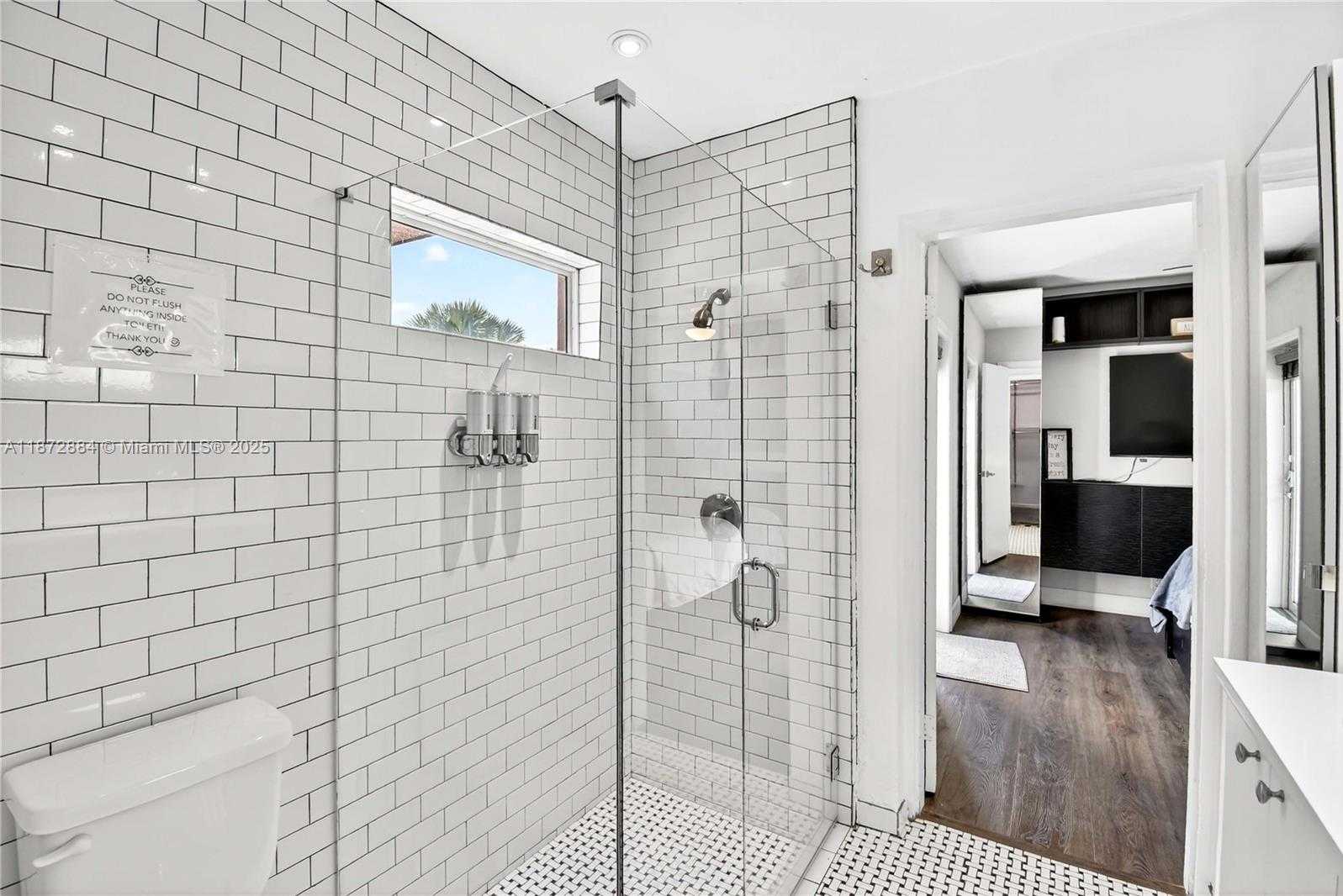 Small Image of 708 SOUTH WEST 19TH ST, Fort Lauderdale Number 5
