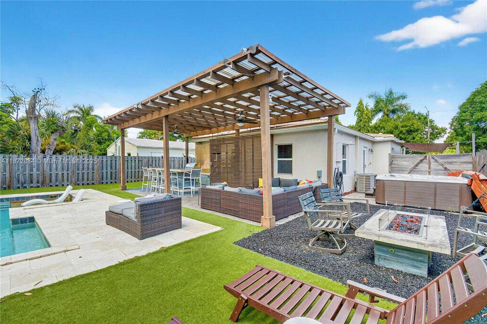 Small Image of 708 SOUTH WEST 19TH ST, Fort Lauderdale Number 56
