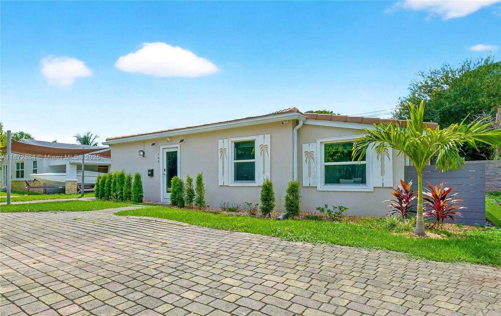 Small Image of 708 SOUTH WEST 19TH ST, Fort Lauderdale Number 6