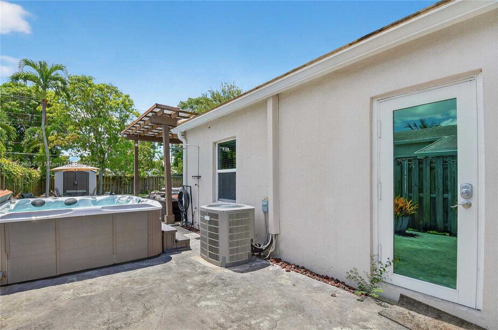 Small Image of 708 SOUTH WEST 19TH ST, Fort Lauderdale Number 61