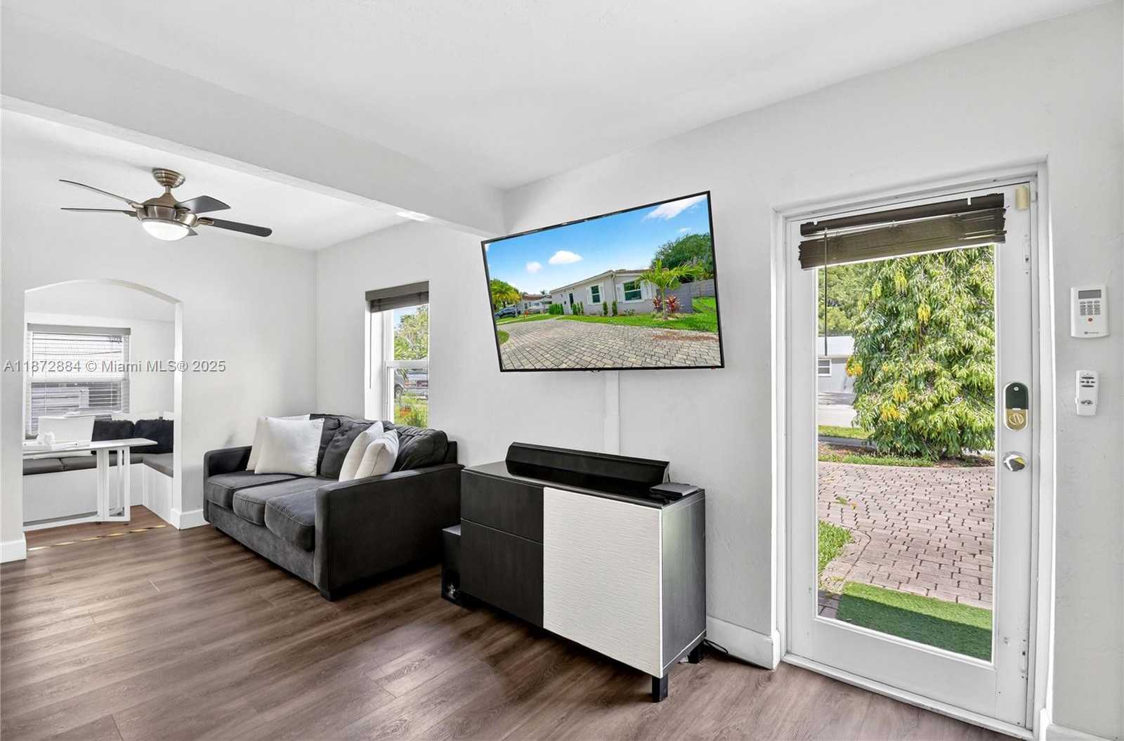 Small Image of 708 SOUTH WEST 19TH ST, Fort Lauderdale Number 9