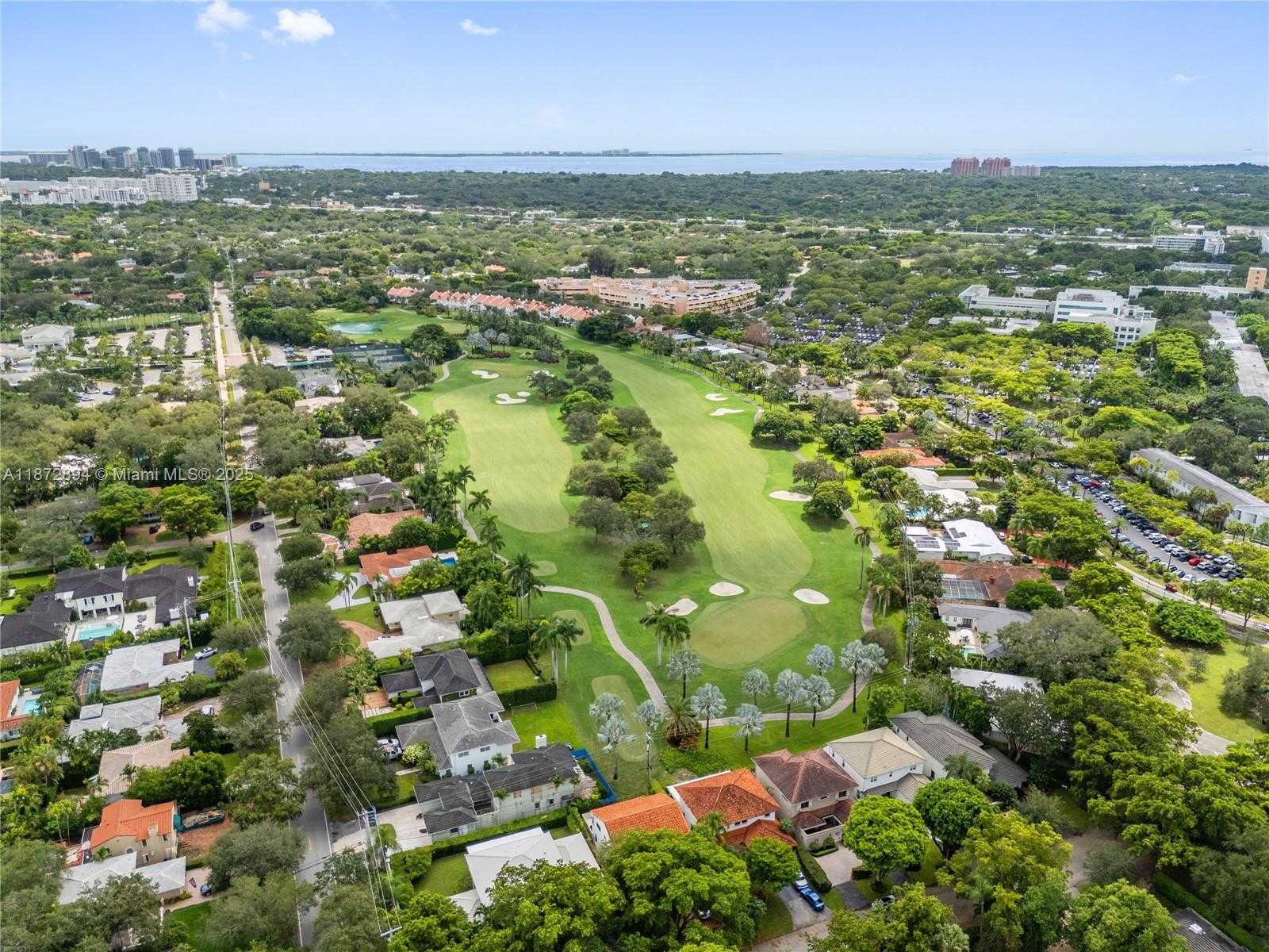 Small Image of 1360 MENDAVIA AVE, Coral Gables Number 12