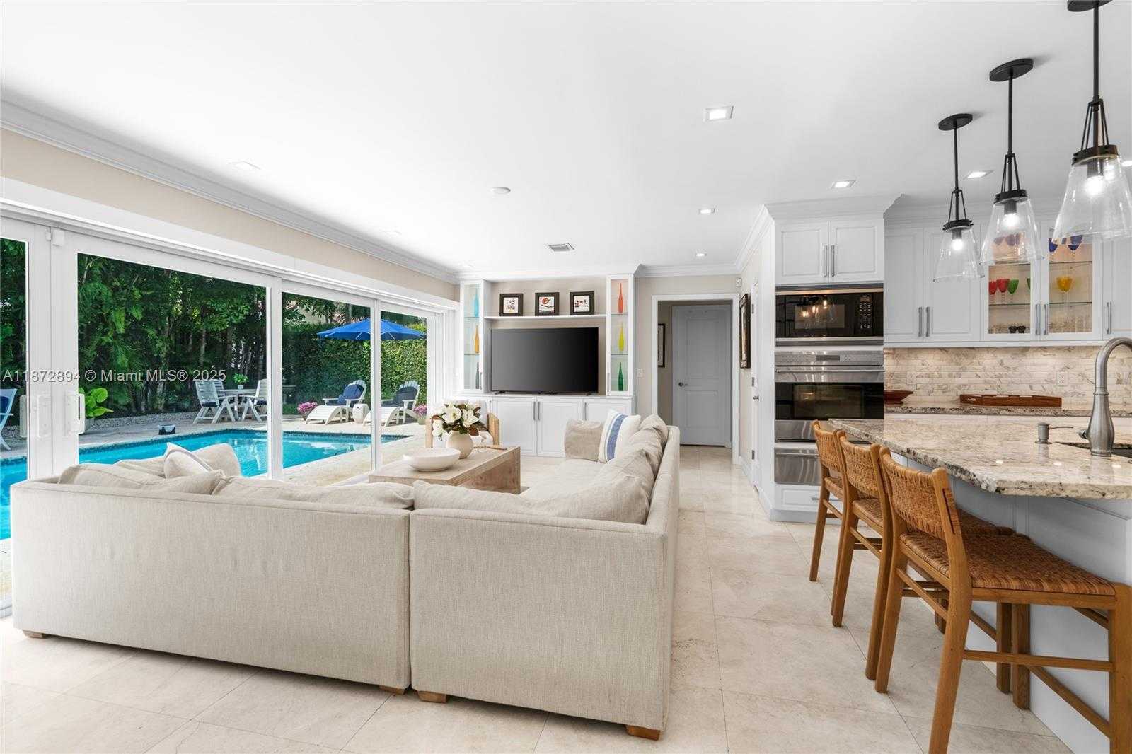Small Image of 1360 MENDAVIA AVE, Coral Gables Number 25