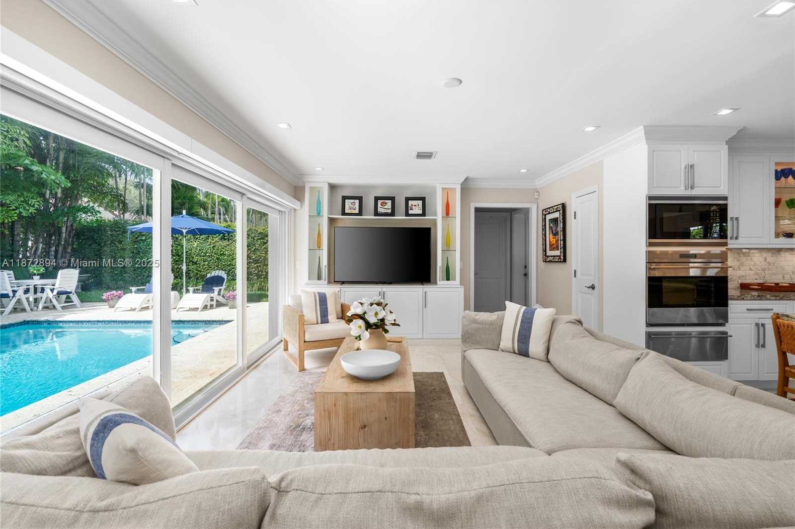 Small Image of 1360 MENDAVIA AVE, Coral Gables Number 27