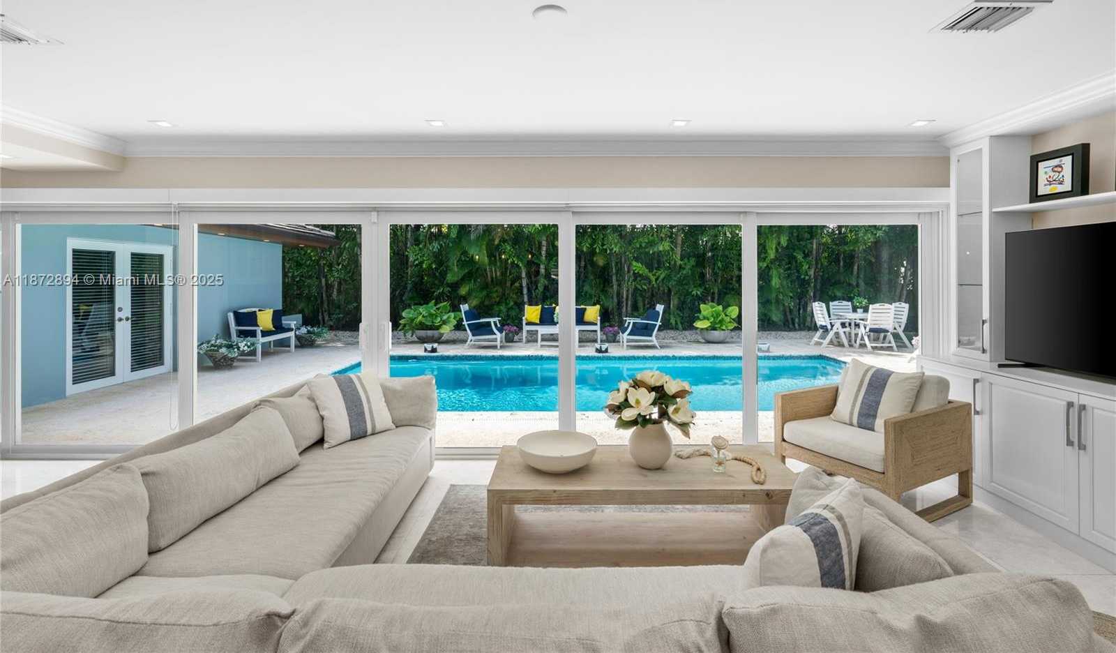 Small Image of 1360 MENDAVIA AVE, Coral Gables Number 35