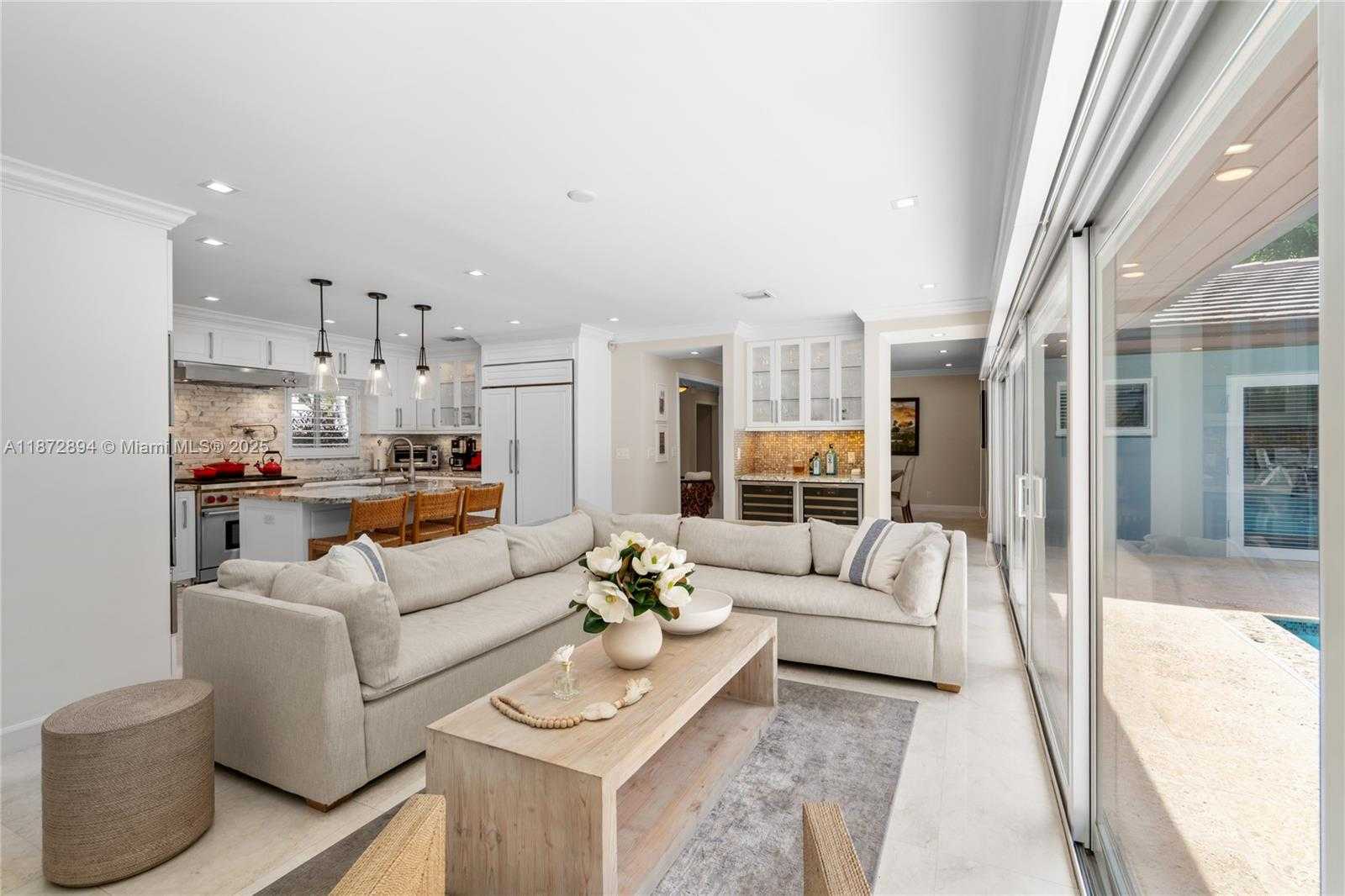 Small Image of 1360 MENDAVIA AVE, Coral Gables Number 38