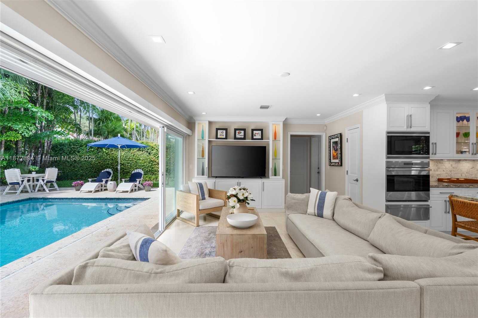 Small Image of 1360 MENDAVIA AVE, Coral Gables Number 40