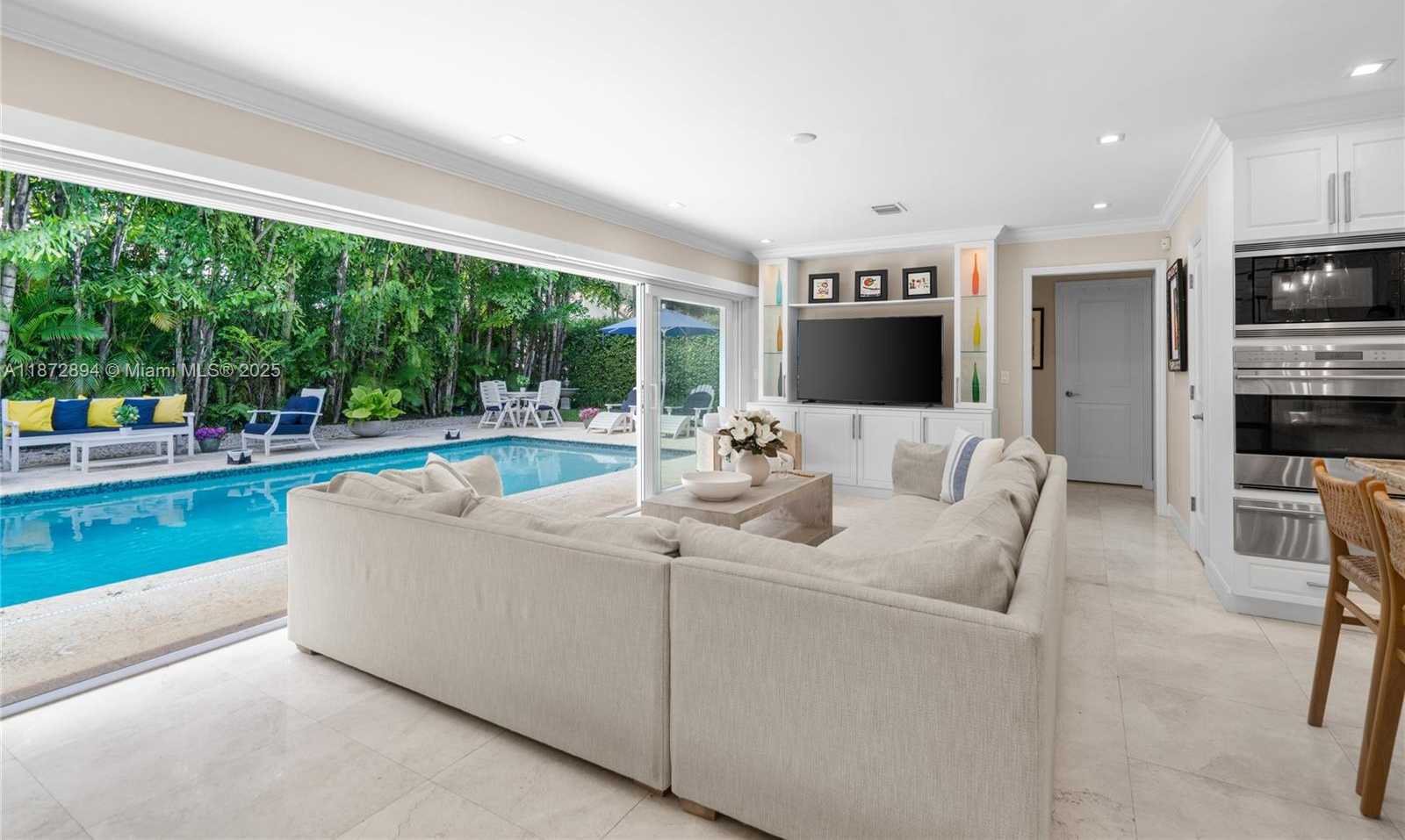 Small Image of 1360 MENDAVIA AVE, Coral Gables Number 43