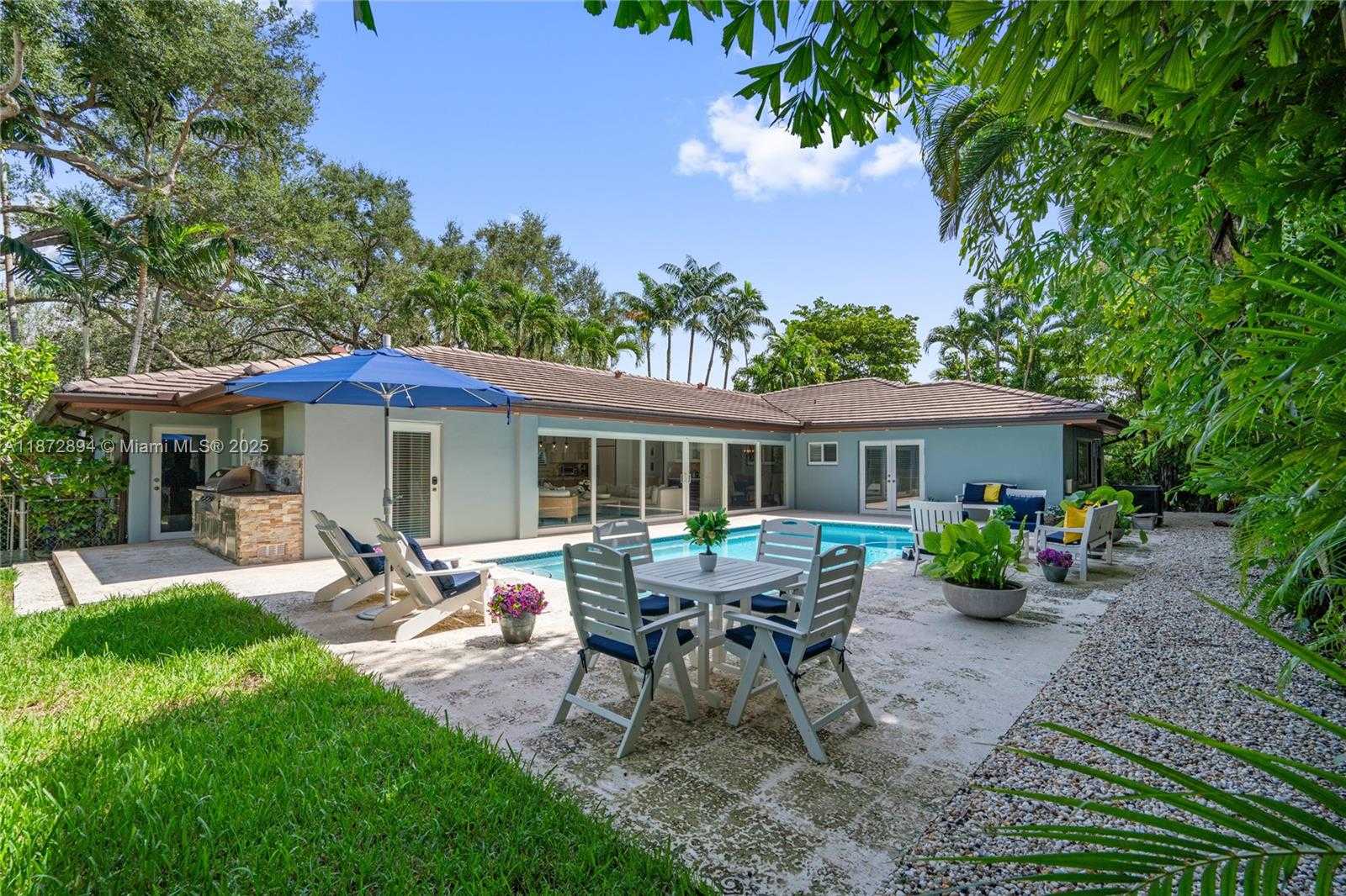 Small Image of 1360 MENDAVIA AVE, Coral Gables Number 58