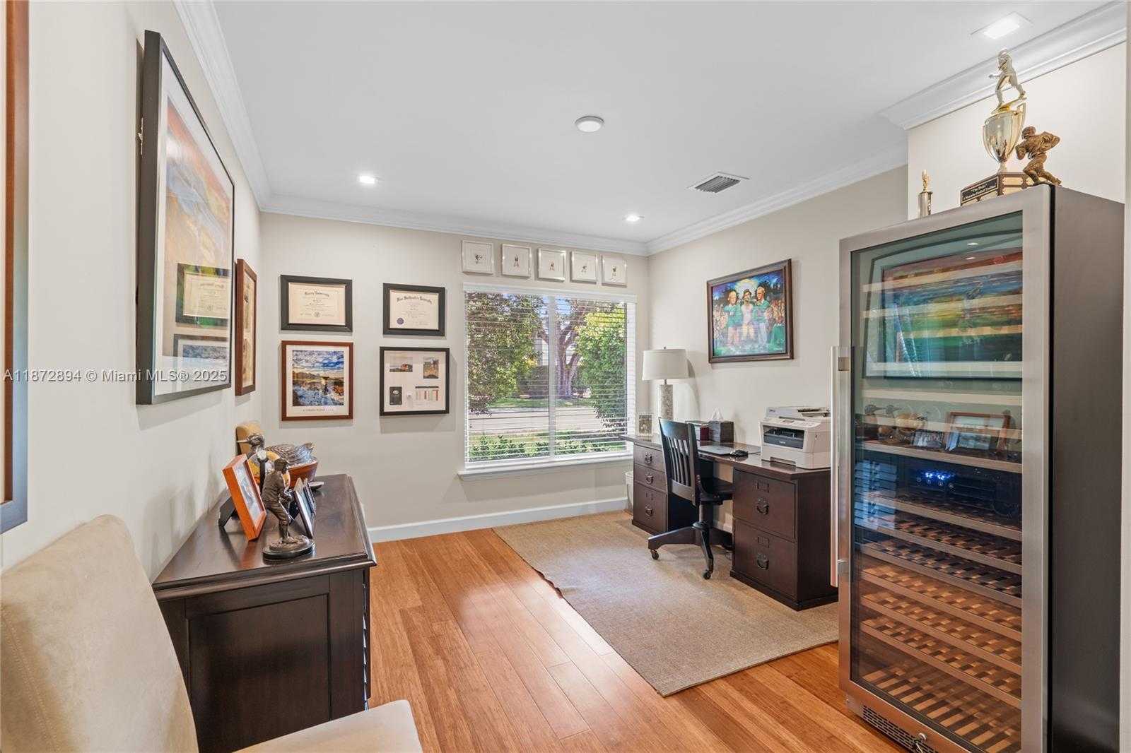 Small Image of 1360 MENDAVIA AVE, Coral Gables Number 64