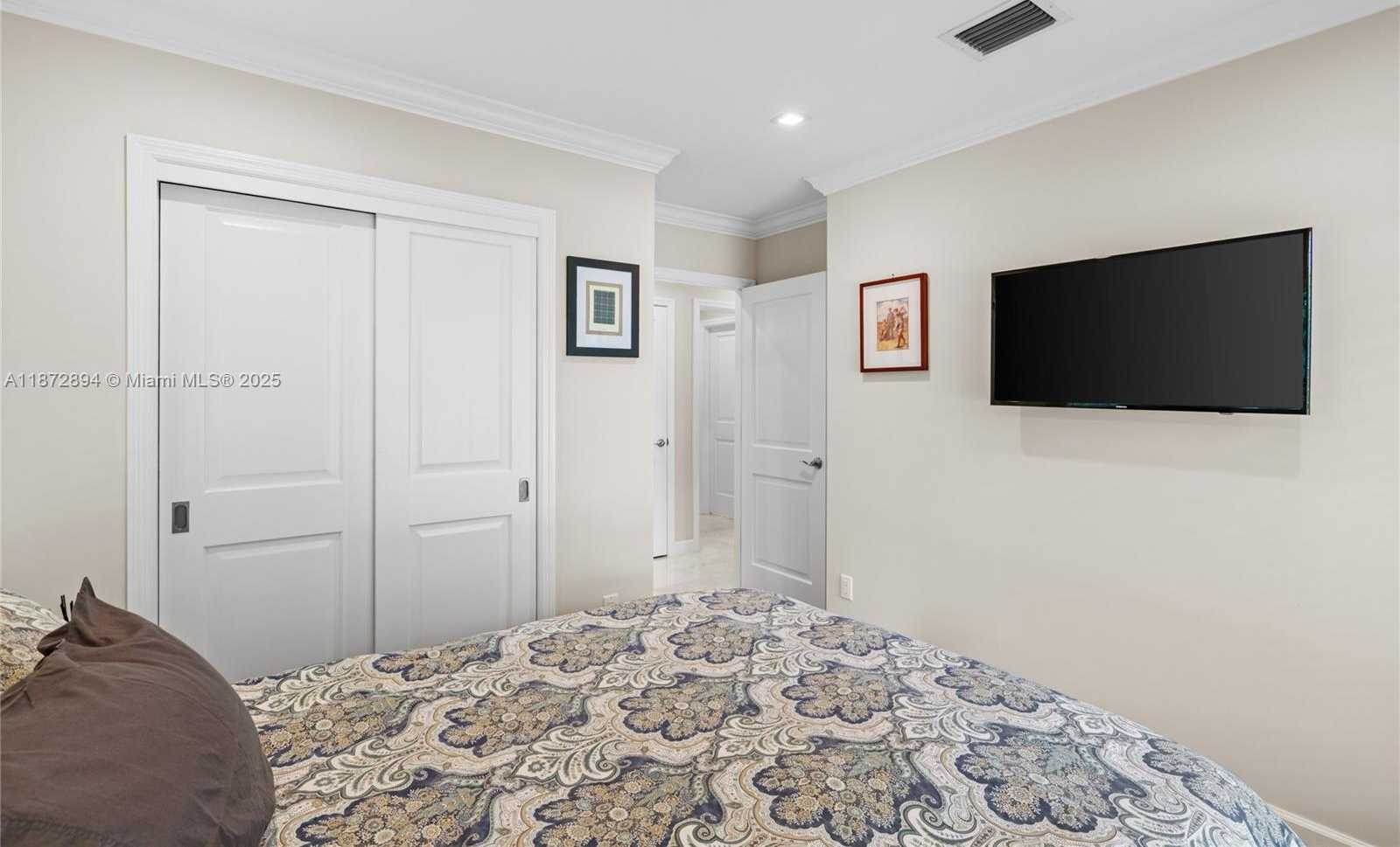 Small Image of 1360 MENDAVIA AVE, Coral Gables Number 69