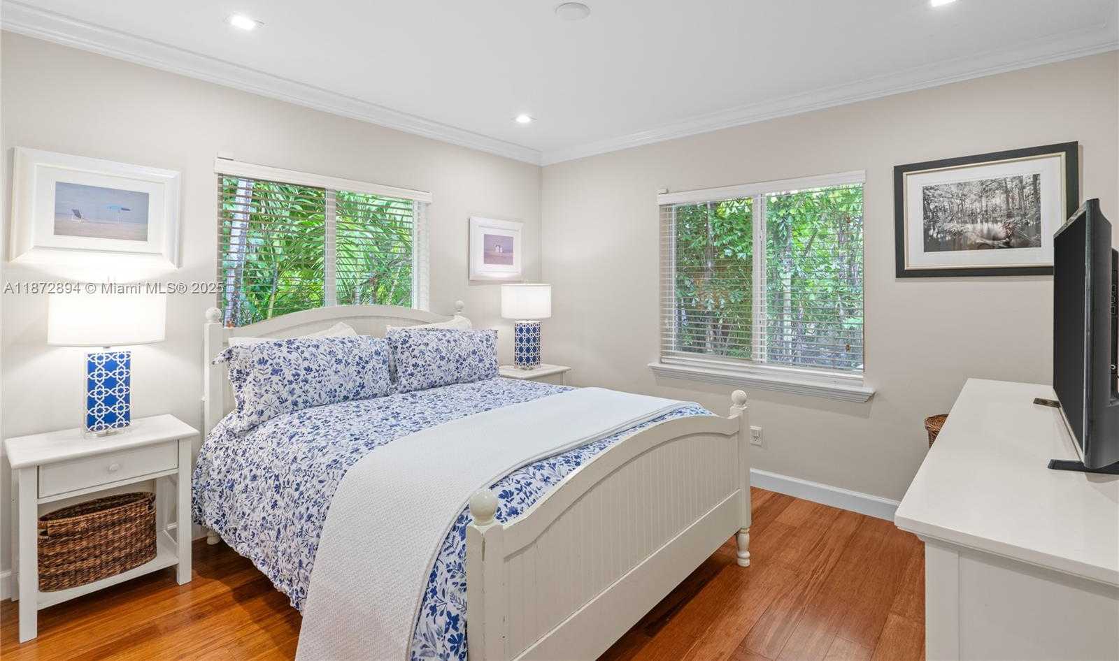 Small Image of 1360 MENDAVIA AVE, Coral Gables Number 77