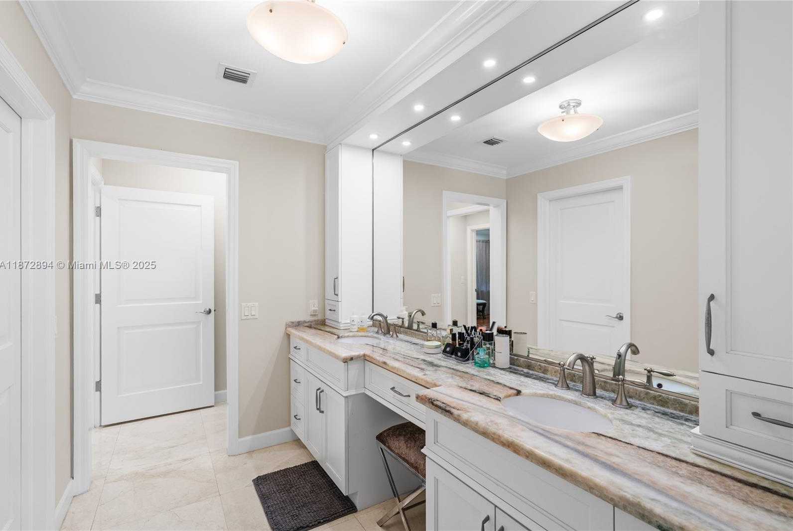 Small Image of 1360 MENDAVIA AVE, Coral Gables Number 83