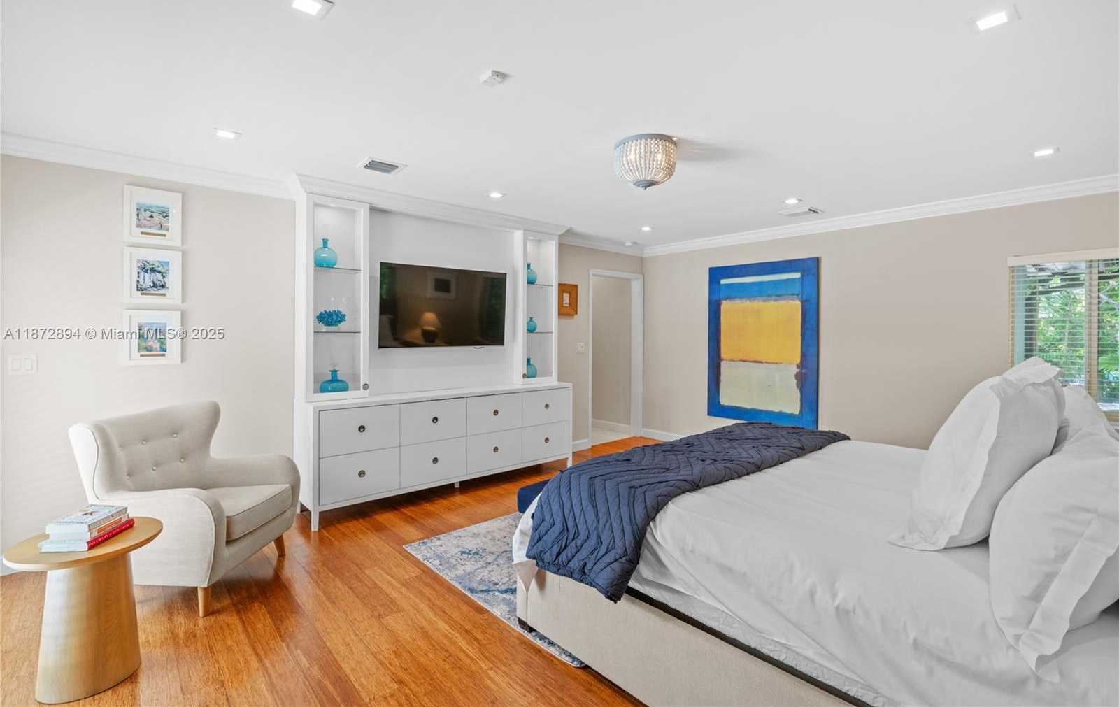 Small Image of 1360 MENDAVIA AVE, Coral Gables Number 89