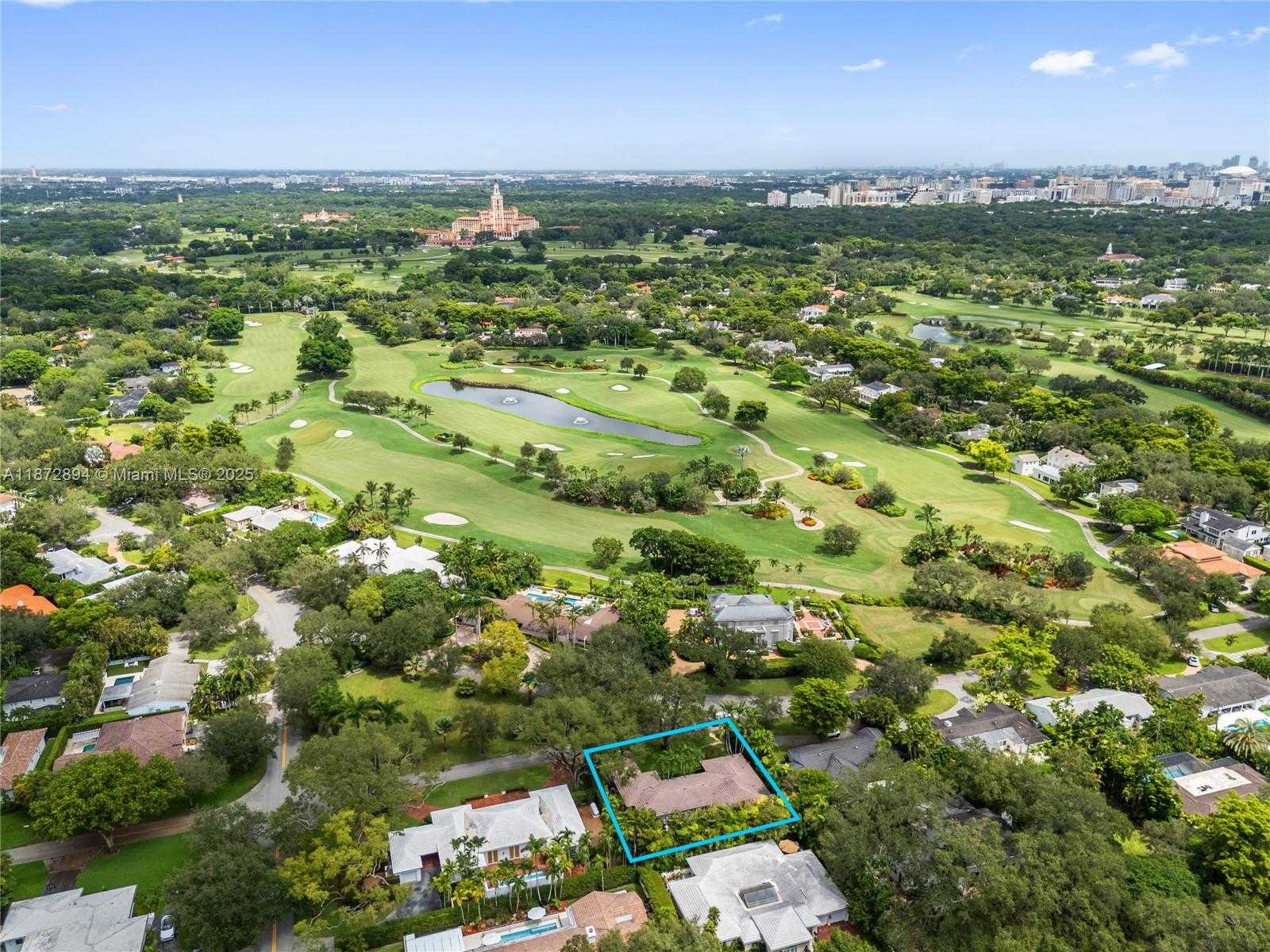 Small Image of 1360 MENDAVIA AVE, Coral Gables Number 9