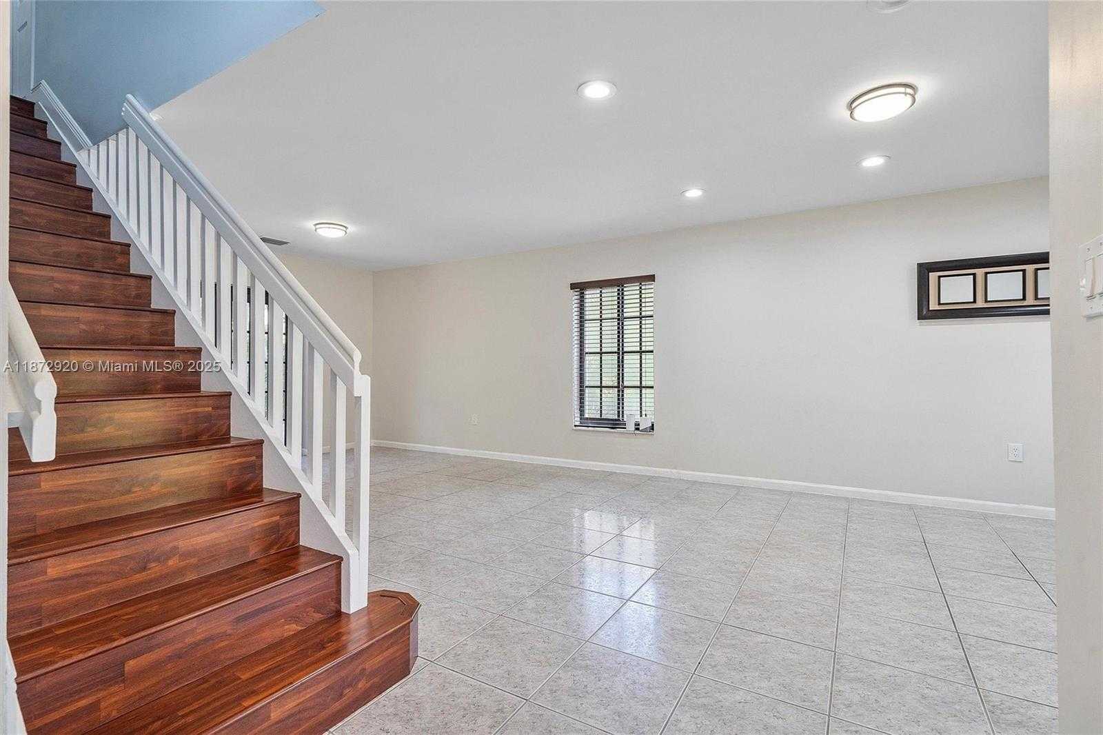Small Image of 5259 NORTH WEST 186TH LN, Miami Gardens Number 13