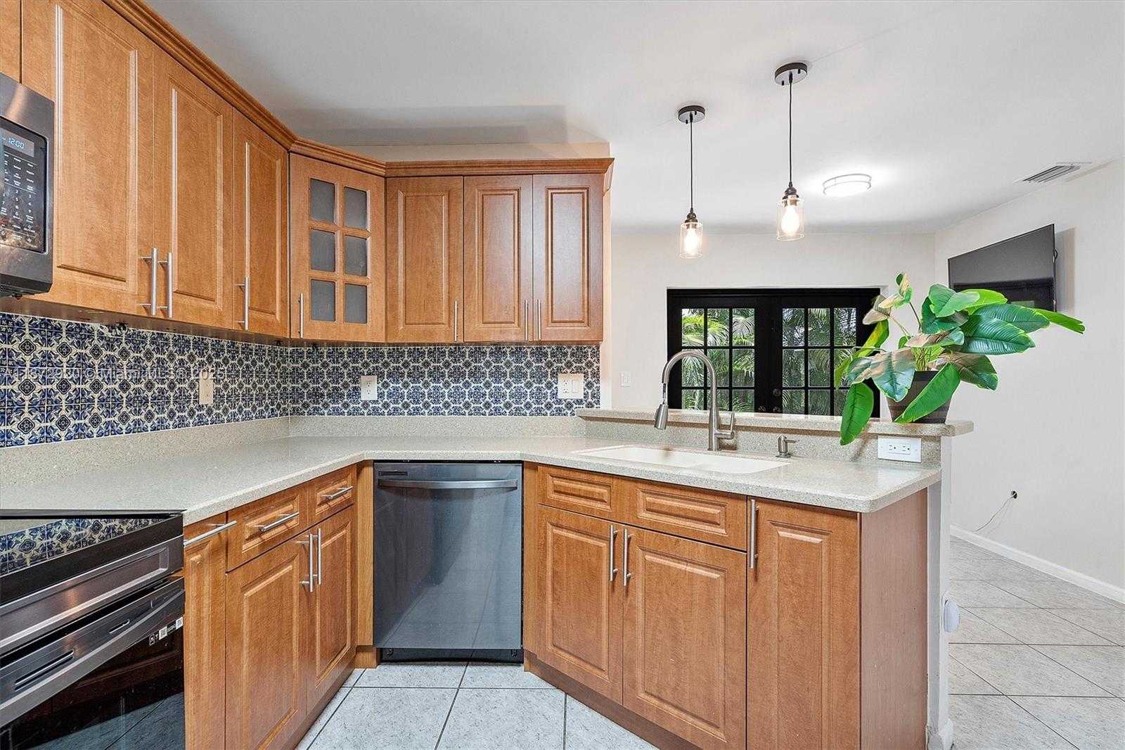 Small Image of 5259 NORTH WEST 186TH LN, Miami Gardens Number 18