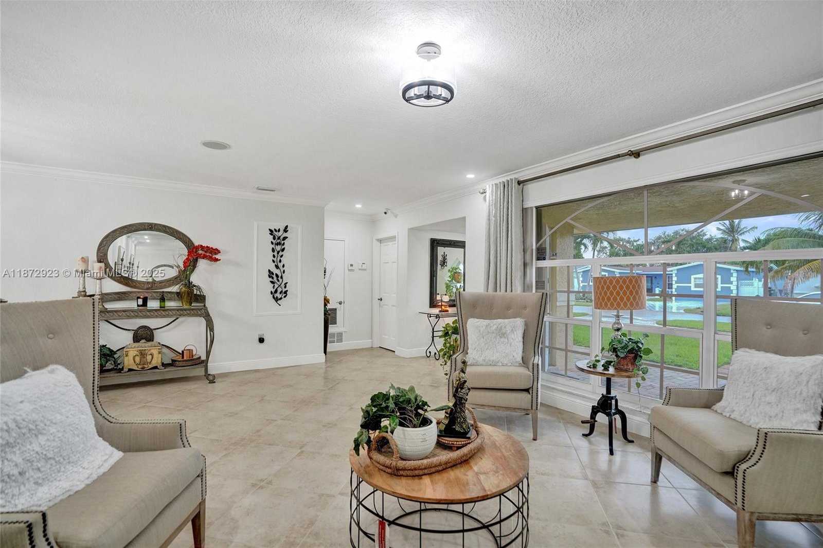 Small Image of 7733 BILTMORE BLVD, Miramar Number 18