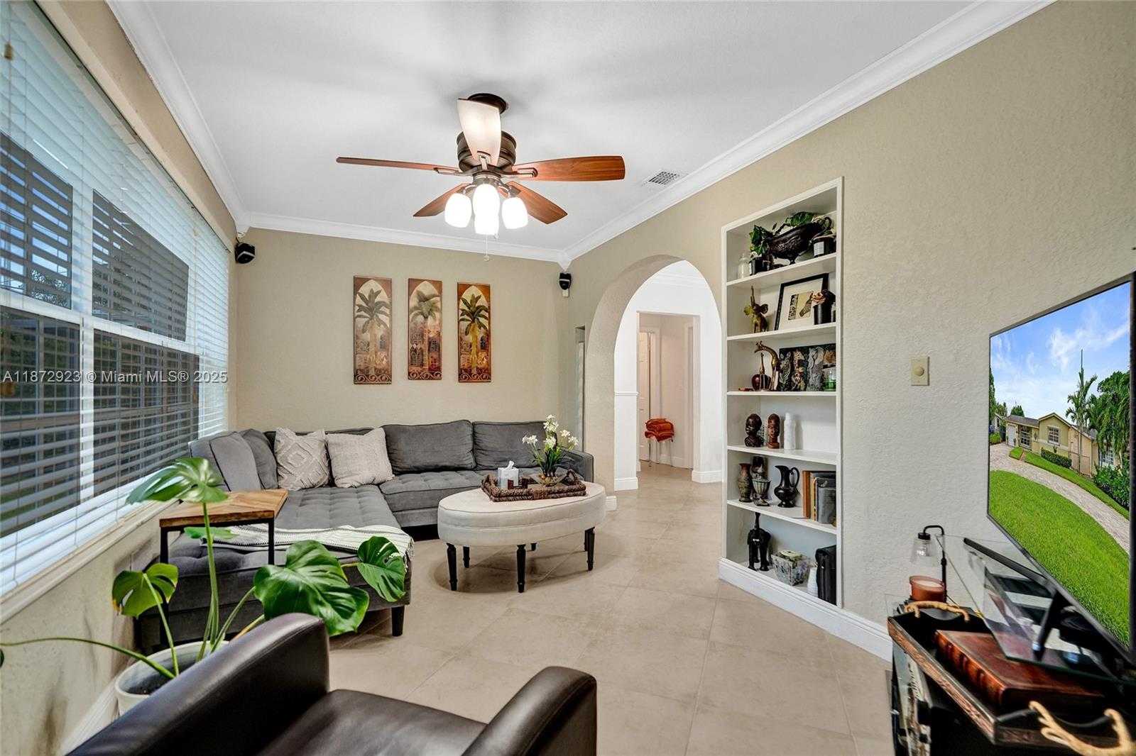 Small Image of 7733 BILTMORE BLVD, Miramar Number 26
