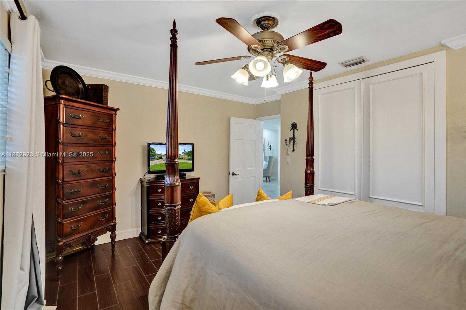 Small Image of 7733 BILTMORE BLVD, Miramar Number 30