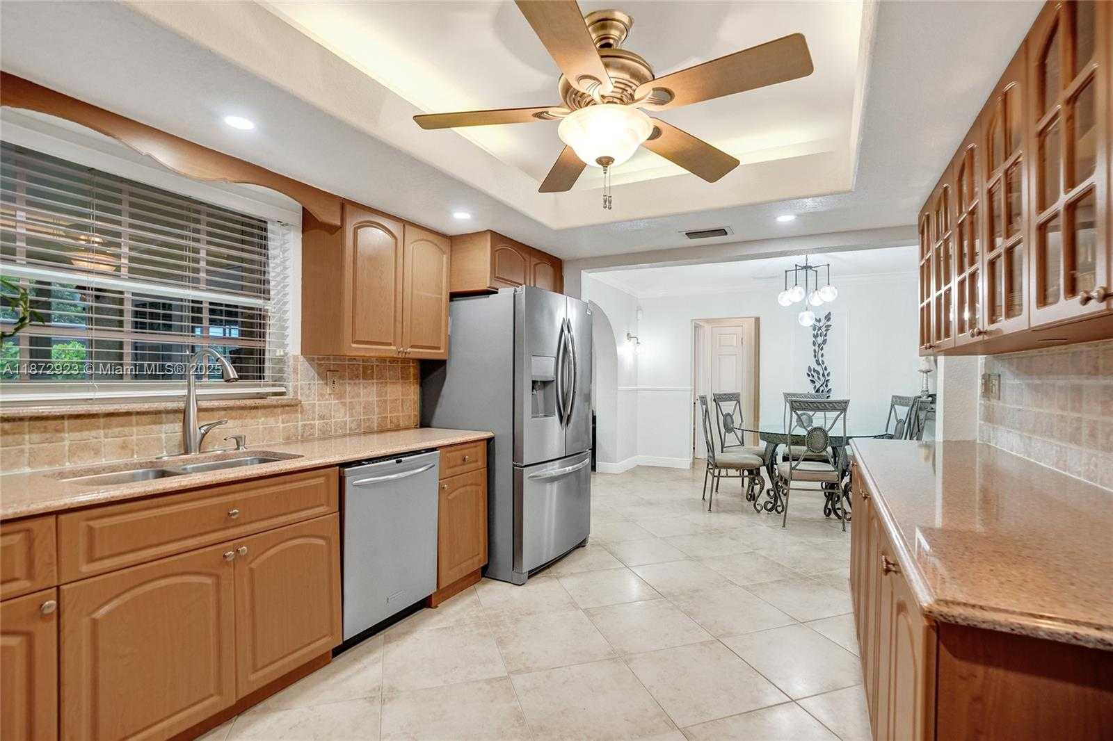 Small Image of 7733 BILTMORE BLVD, Miramar Number 9