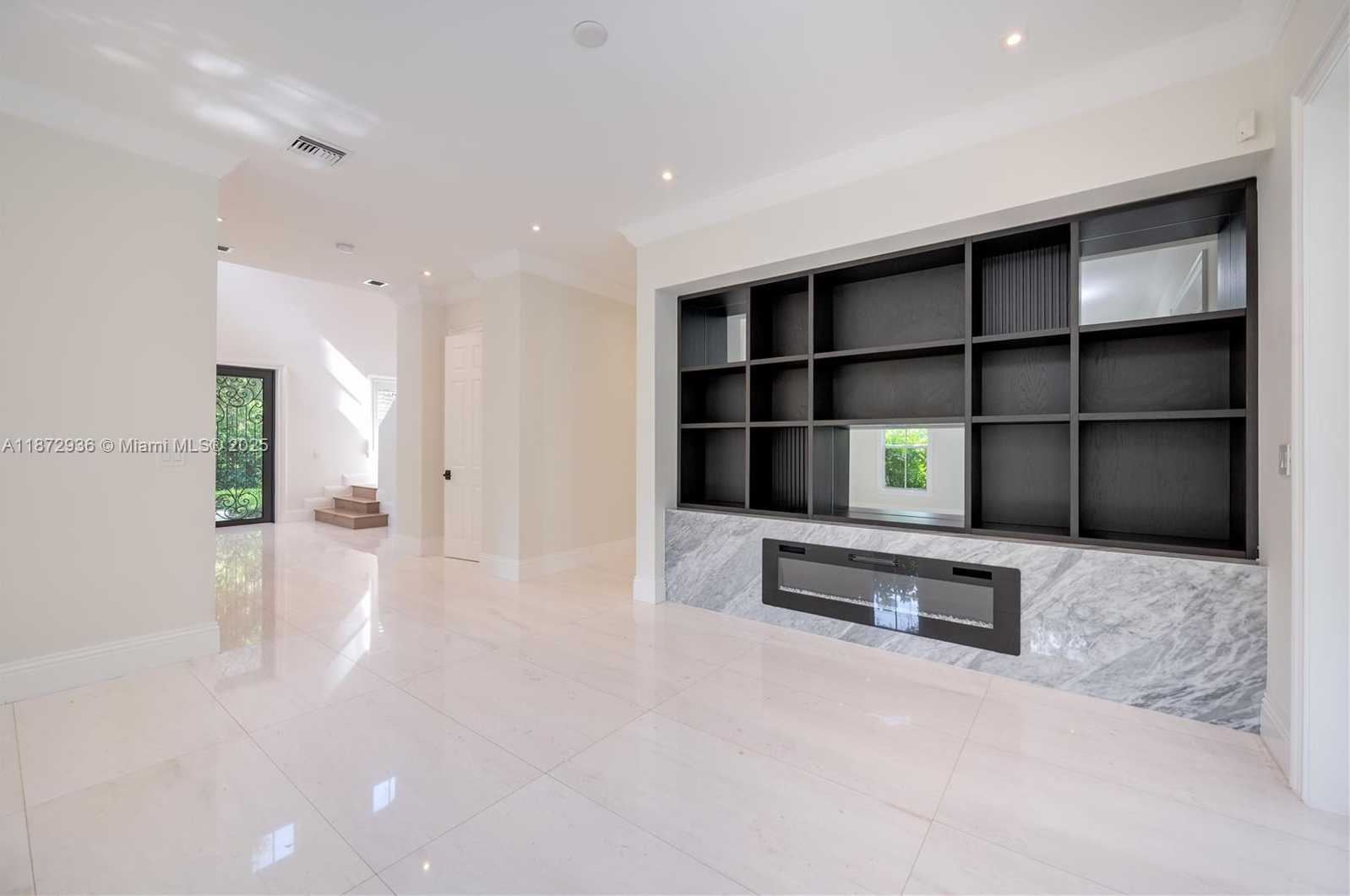 Small Image of 680 DESTACADA AVE, Coral Gables Number 13