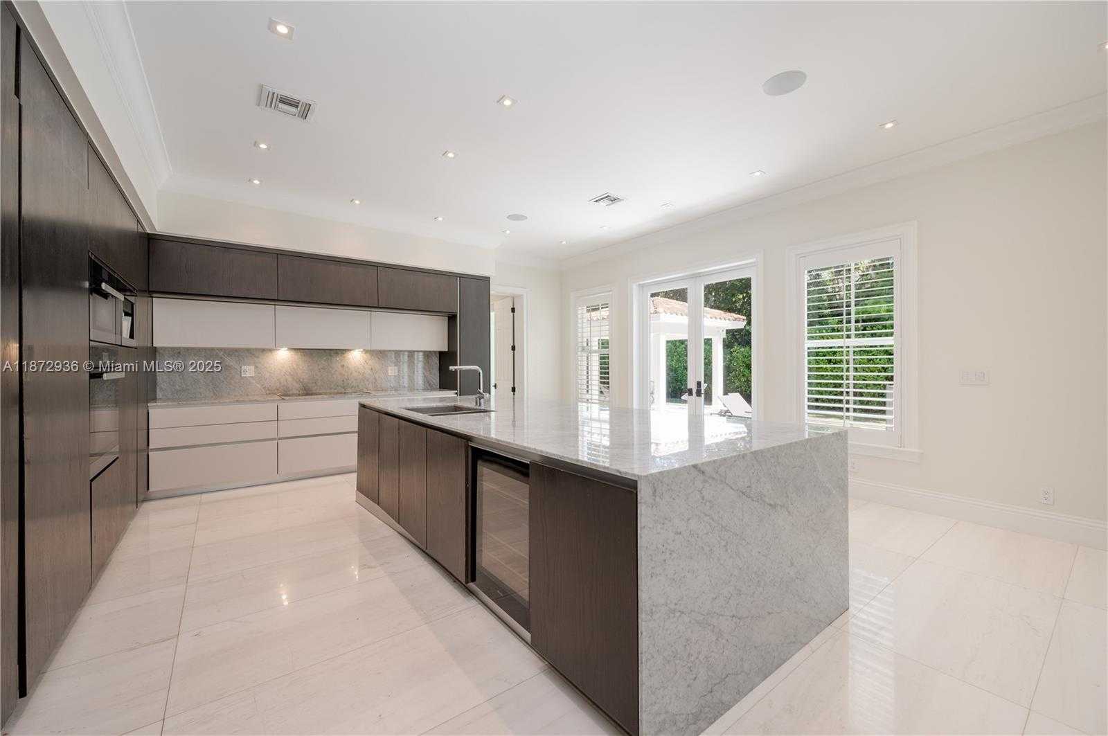 Small Image of 680 DESTACADA AVE, Coral Gables Number 22