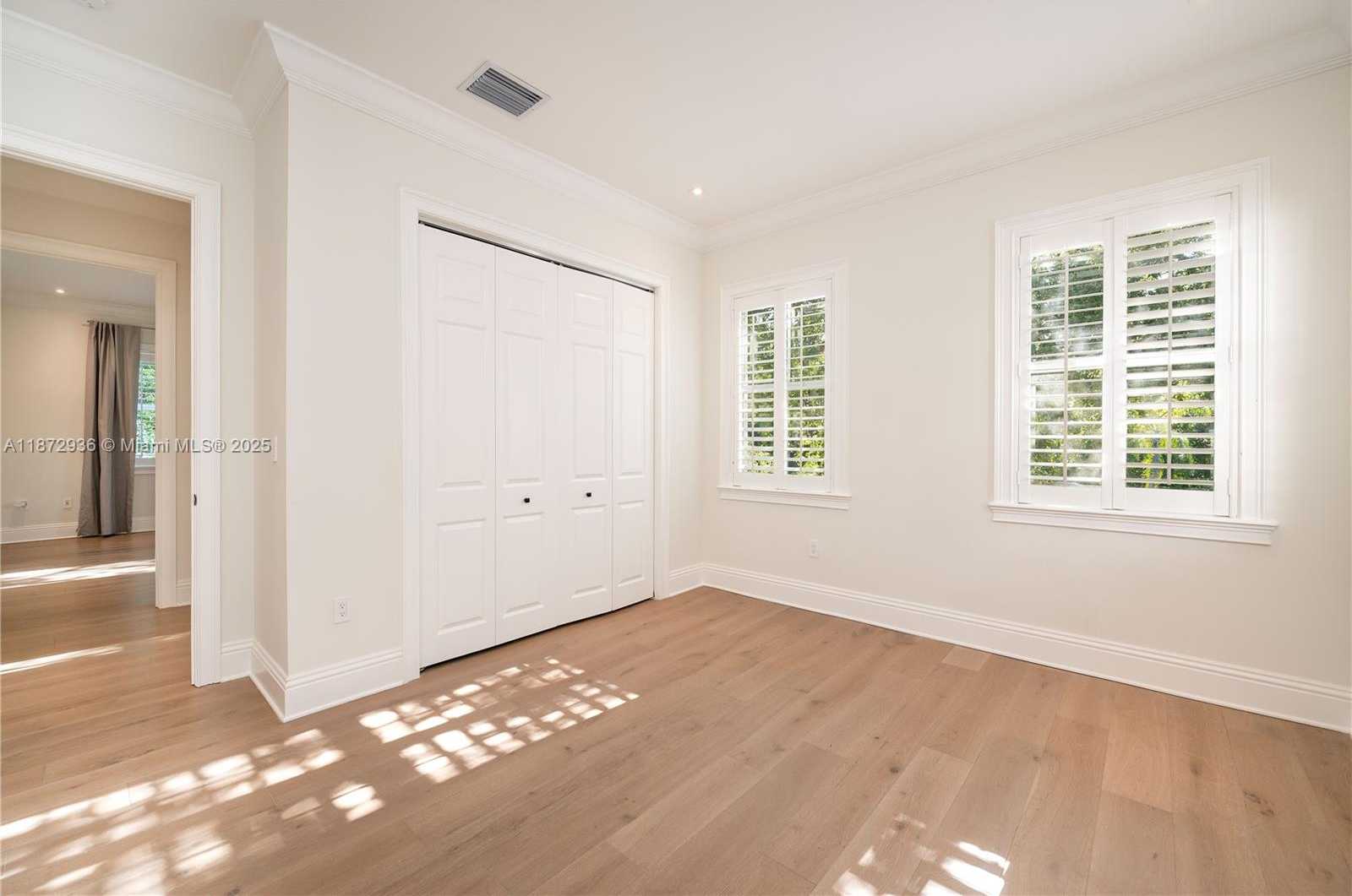 Small Image of 680 DESTACADA AVE, Coral Gables Number 33