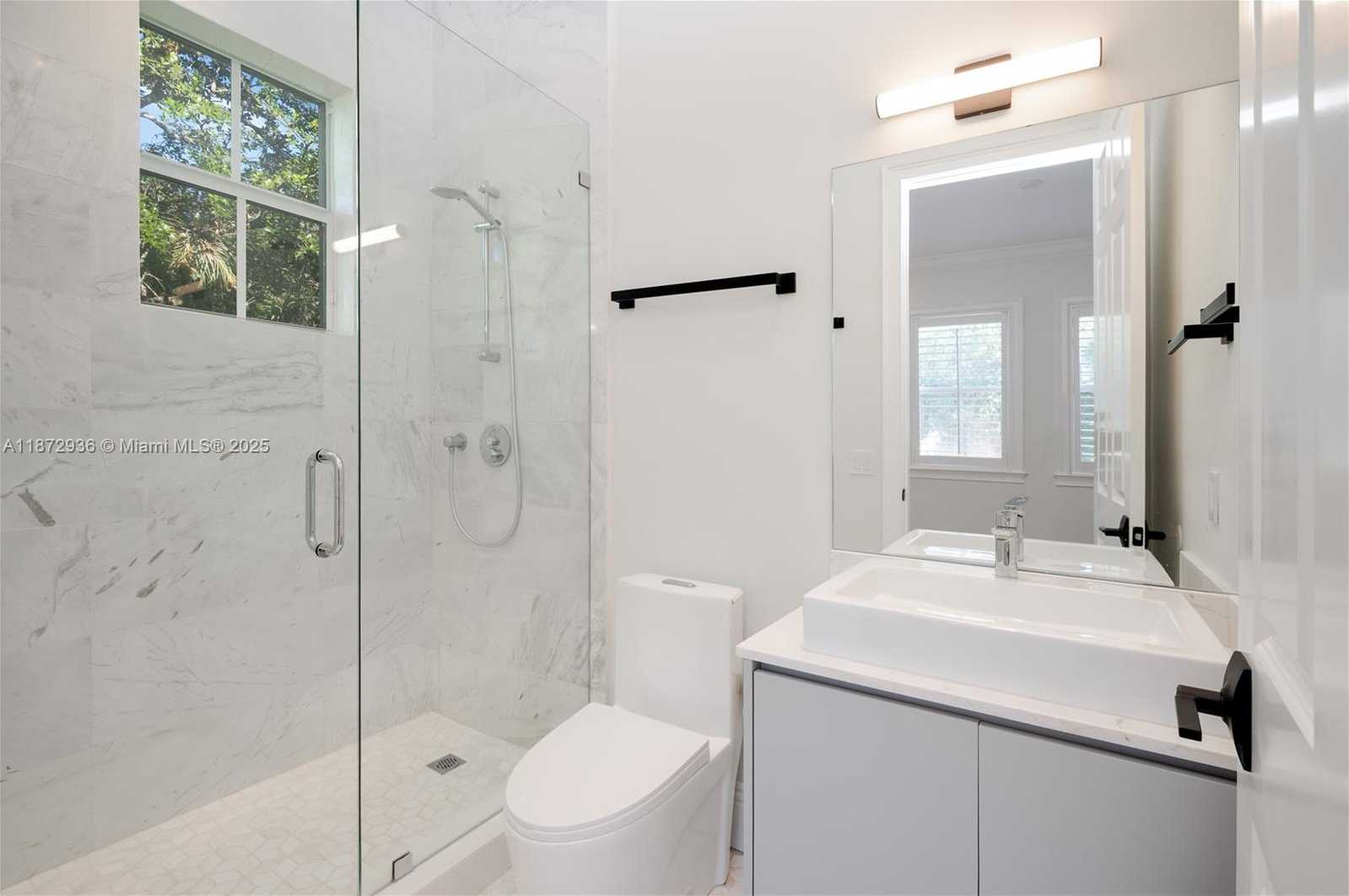 Small Image of 680 DESTACADA AVE, Coral Gables Number 41