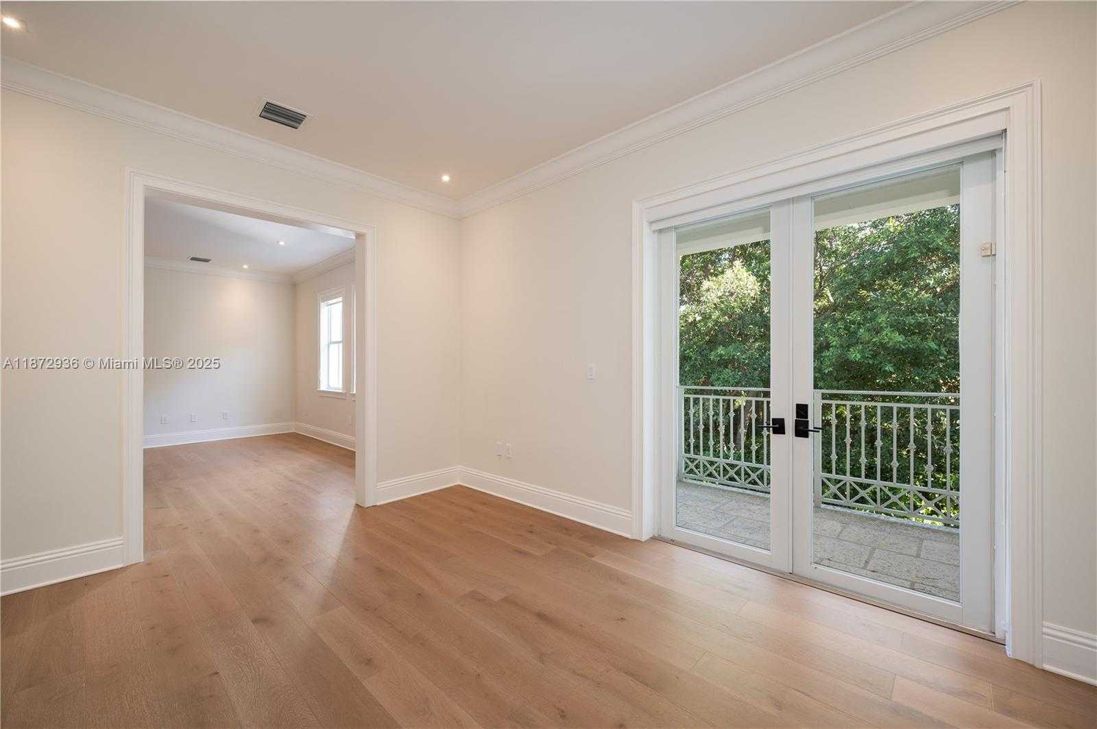Small Image of 680 DESTACADA AVE, Coral Gables Number 46