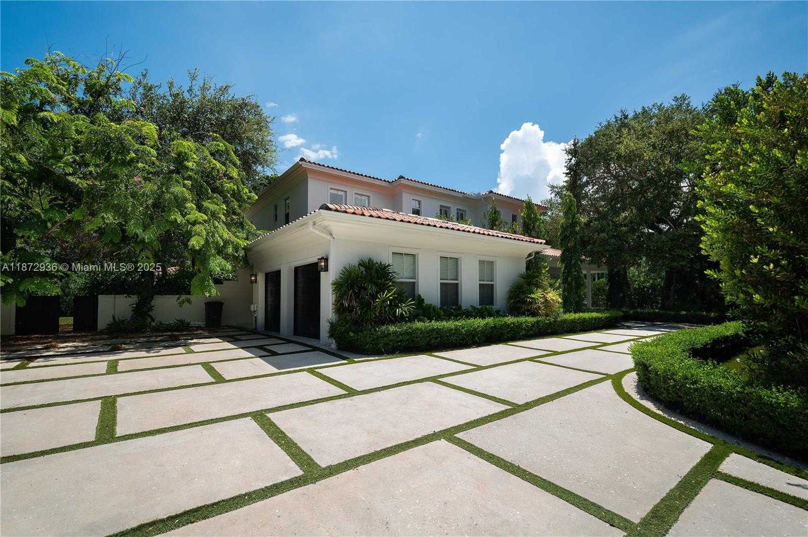 Small Image of 680 DESTACADA AVE, Coral Gables Number 5
