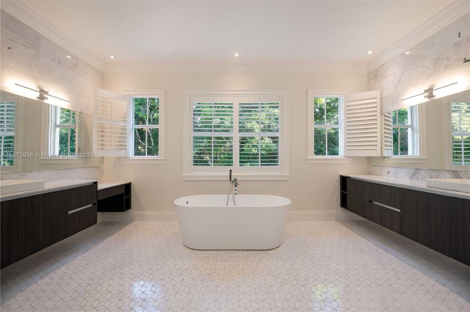 Small Image of 680 DESTACADA AVE, Coral Gables Number 51