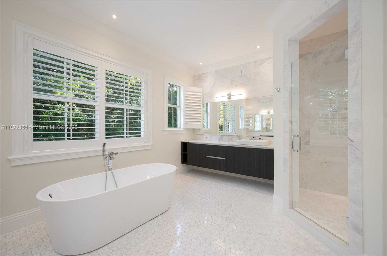 Small Image of 680 DESTACADA AVE, Coral Gables Number 52