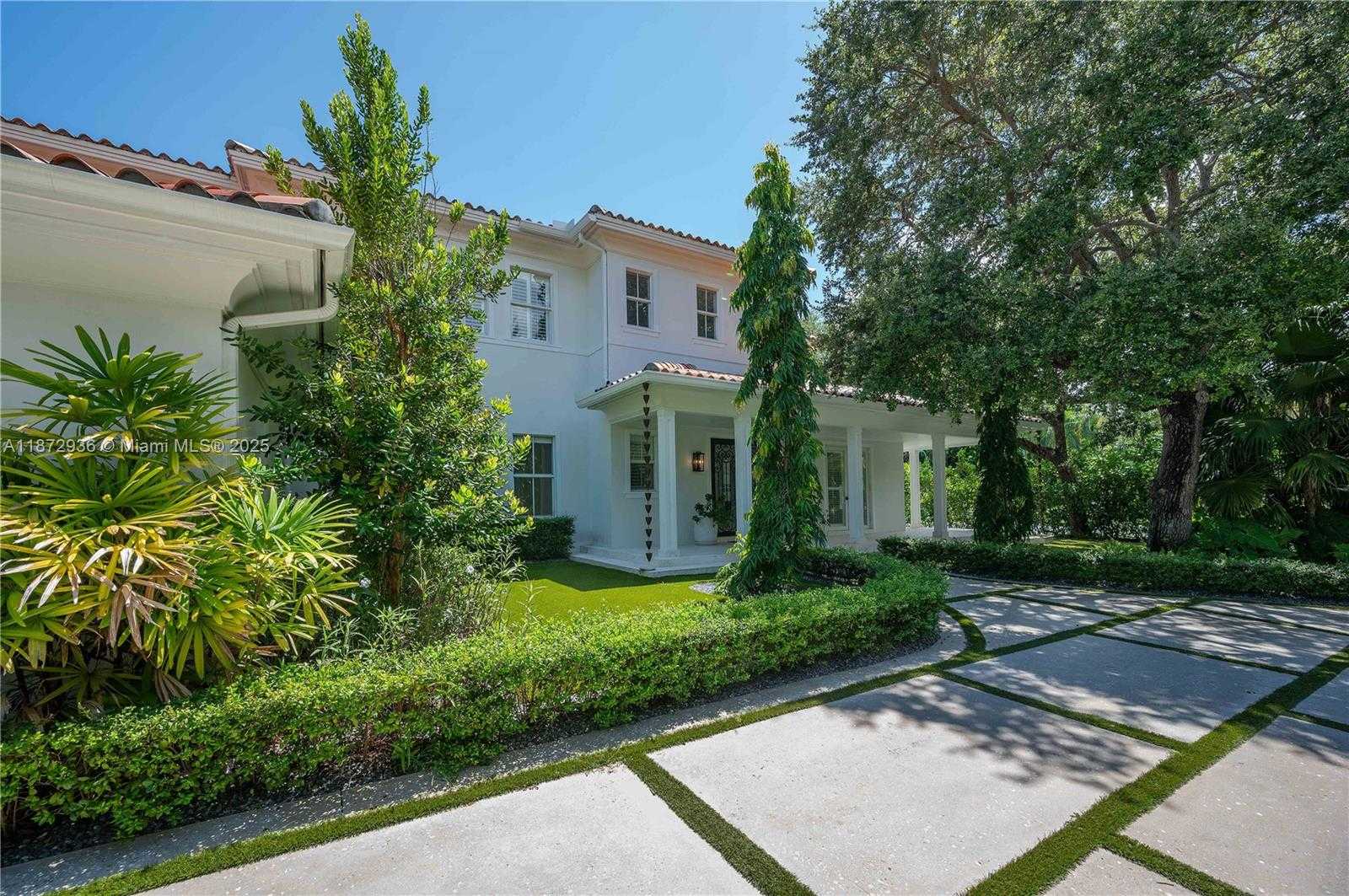 Small Image of 680 DESTACADA AVE, Coral Gables Number 6