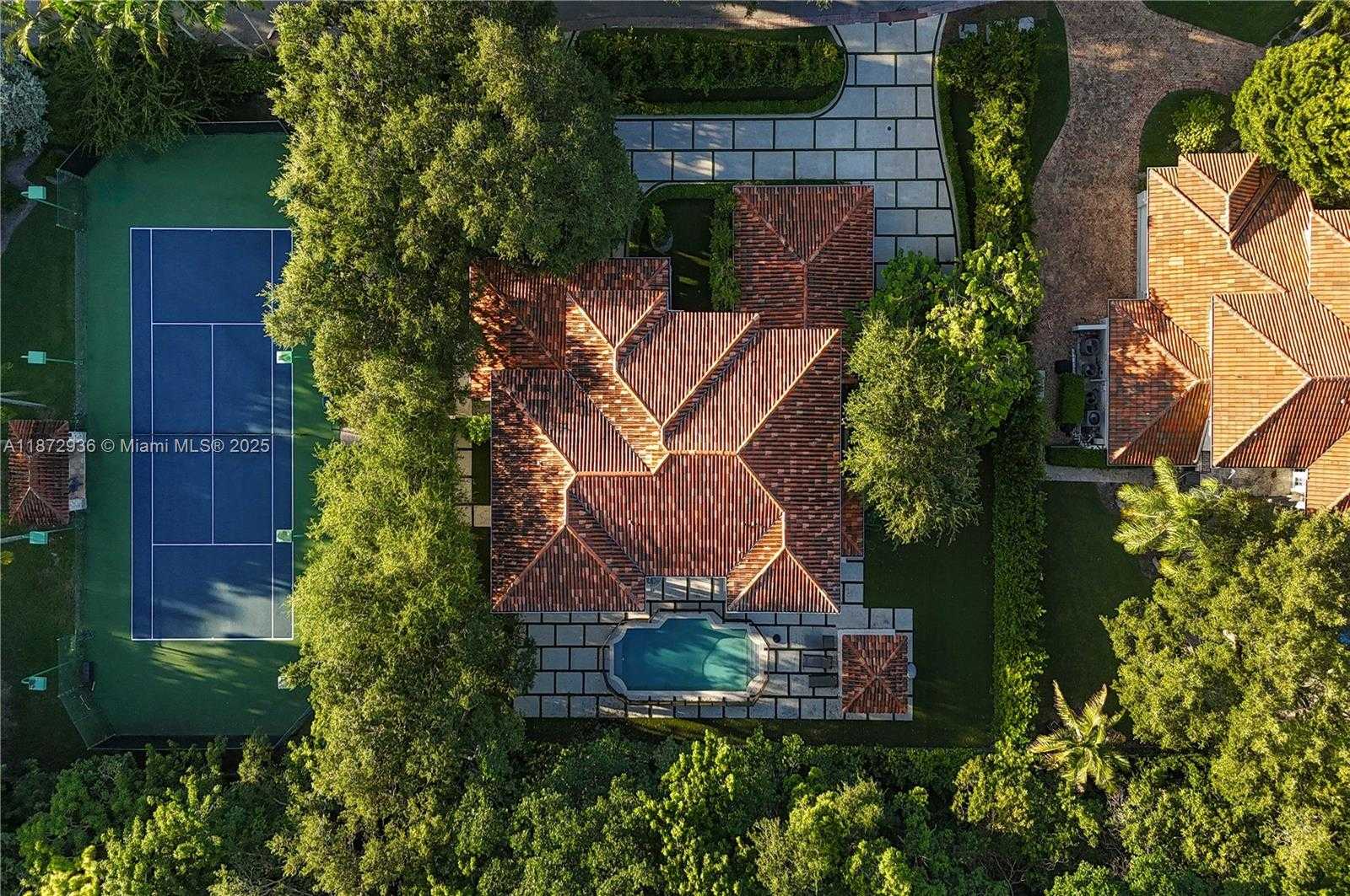 Small Image of 680 DESTACADA AVE, Coral Gables Number 66
