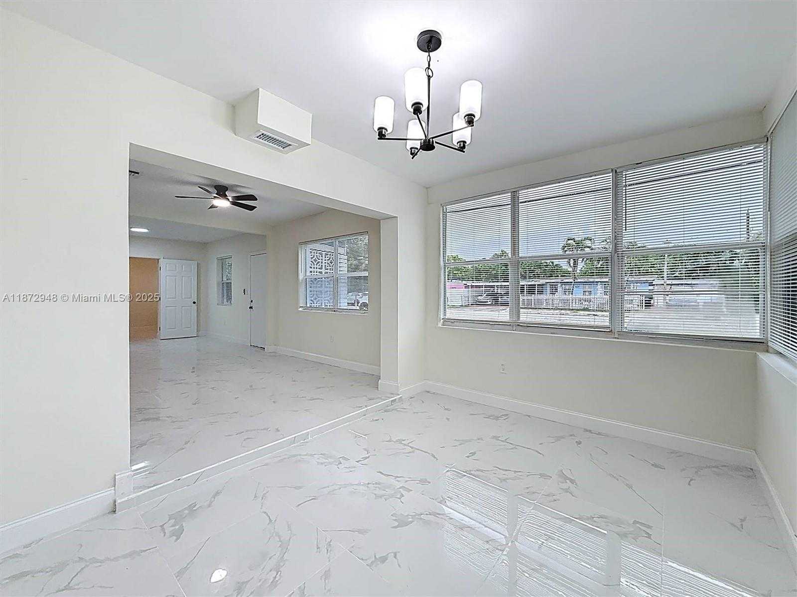 Small Image of 13180 NORTH WEST 11TH AVE, North Miami Number 15