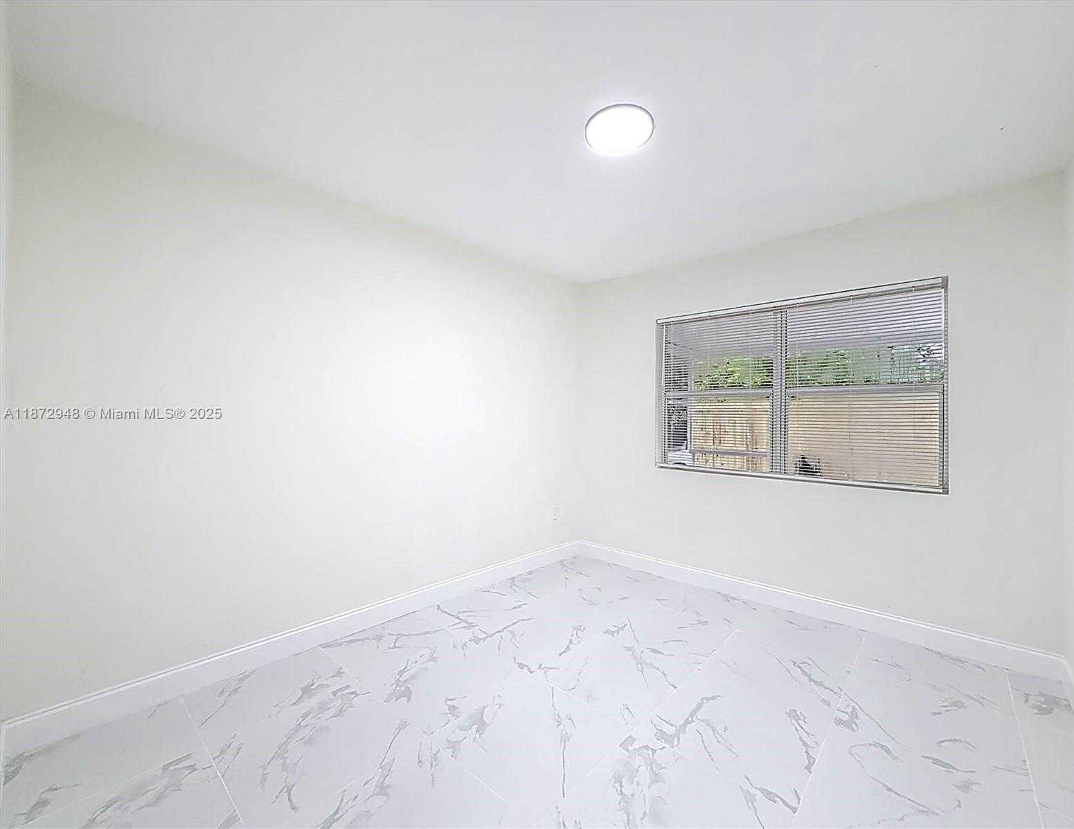 Small Image of 13180 NORTH WEST 11TH AVE, North Miami Number 16