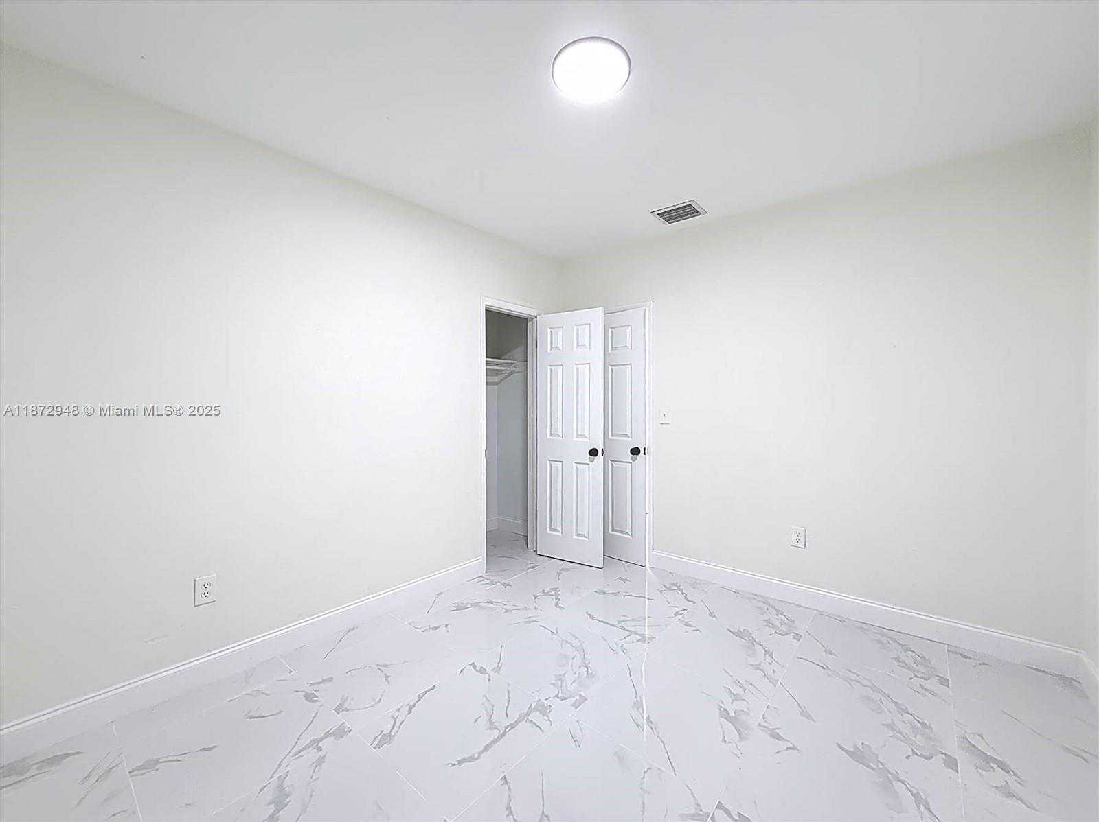 Small Image of 13180 NORTH WEST 11TH AVE, North Miami Number 18