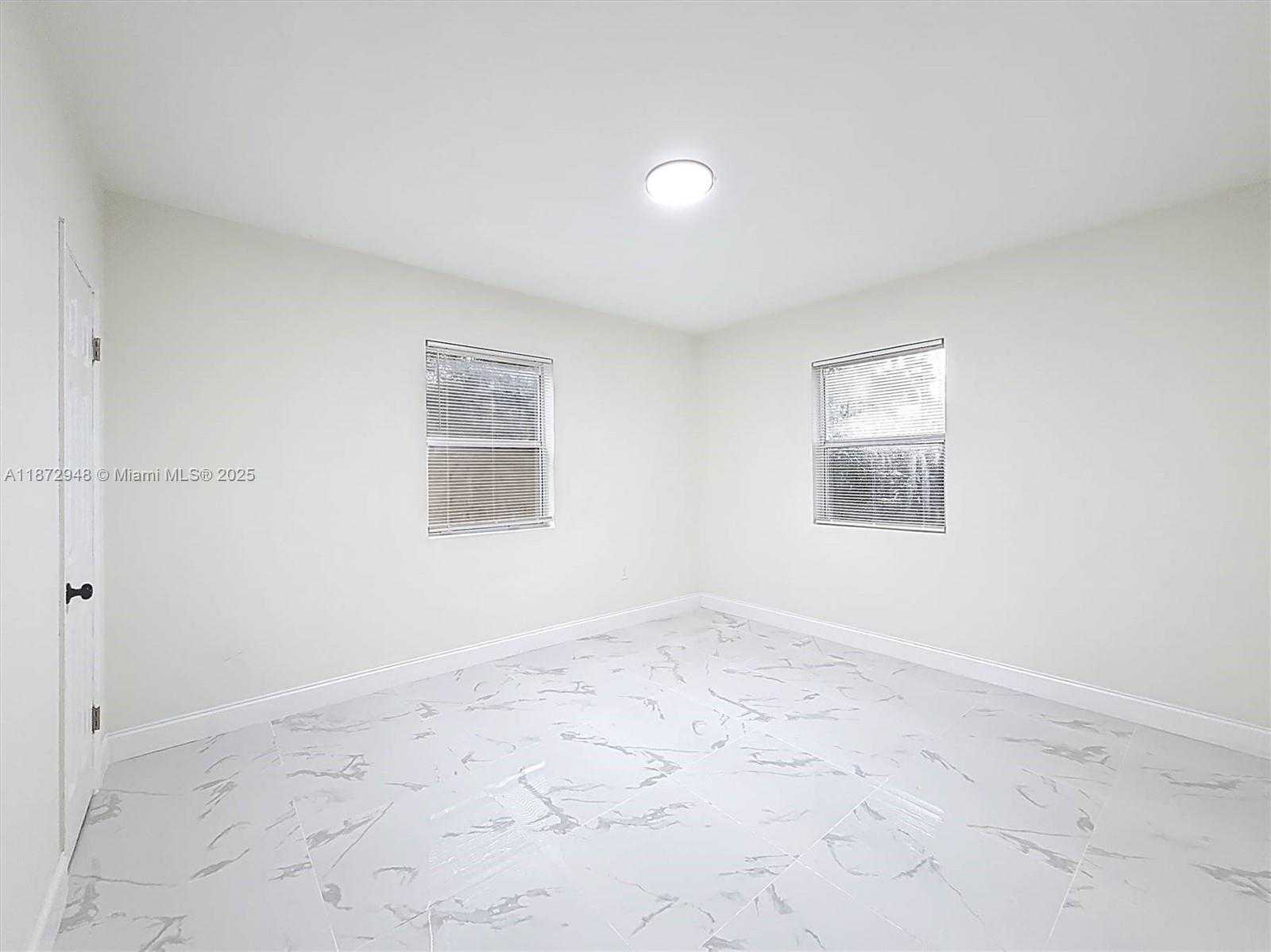 Small Image of 13180 NORTH WEST 11TH AVE, North Miami Number 23