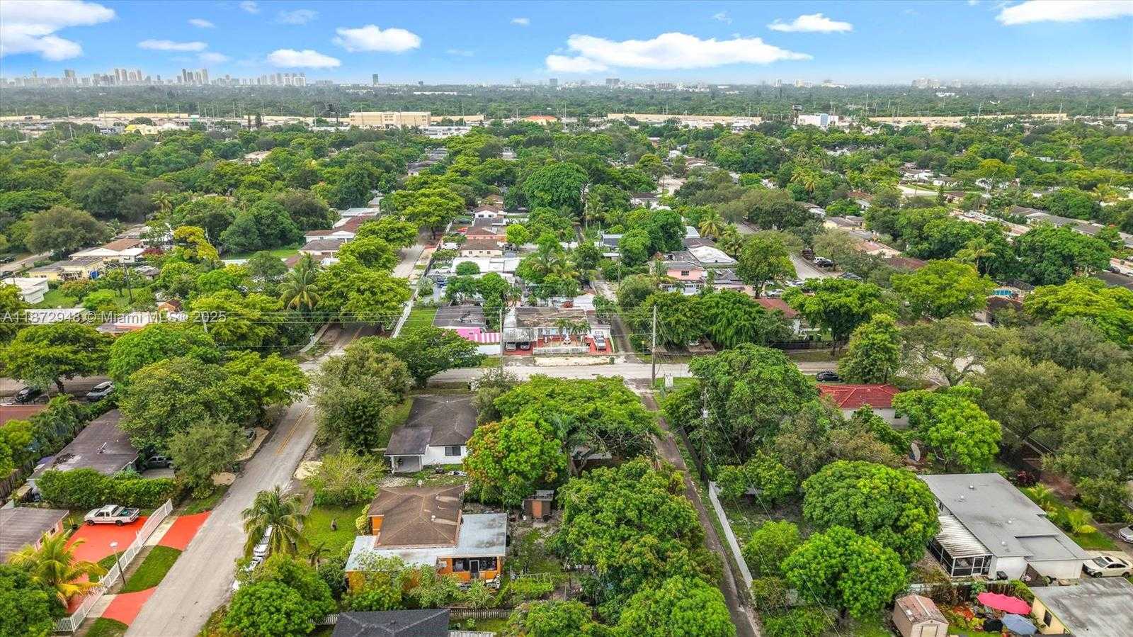 Small Image of 13180 NORTH WEST 11TH AVE, North Miami Number 47