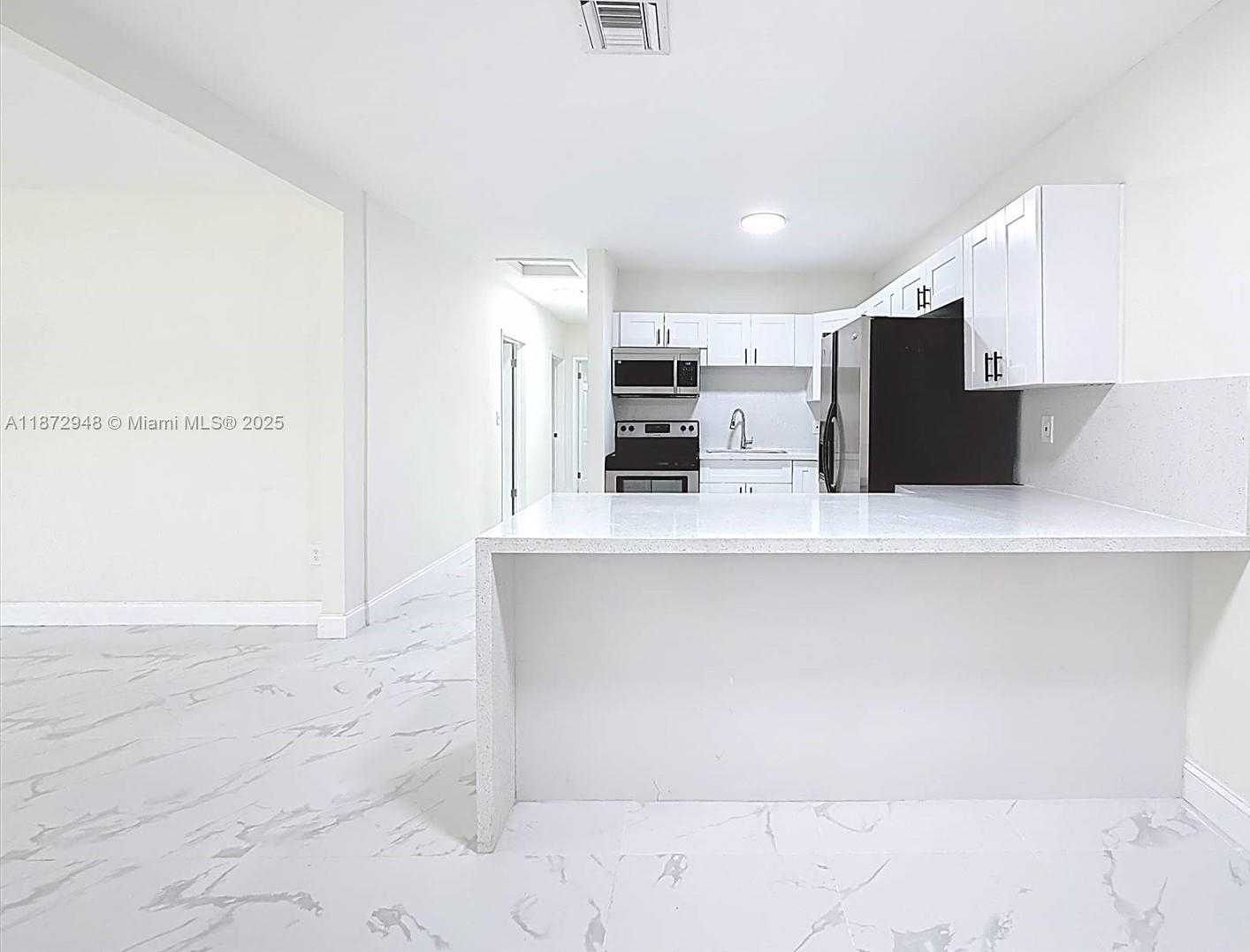 Small Image of 13180 NORTH WEST 11TH AVE, North Miami Number 9
