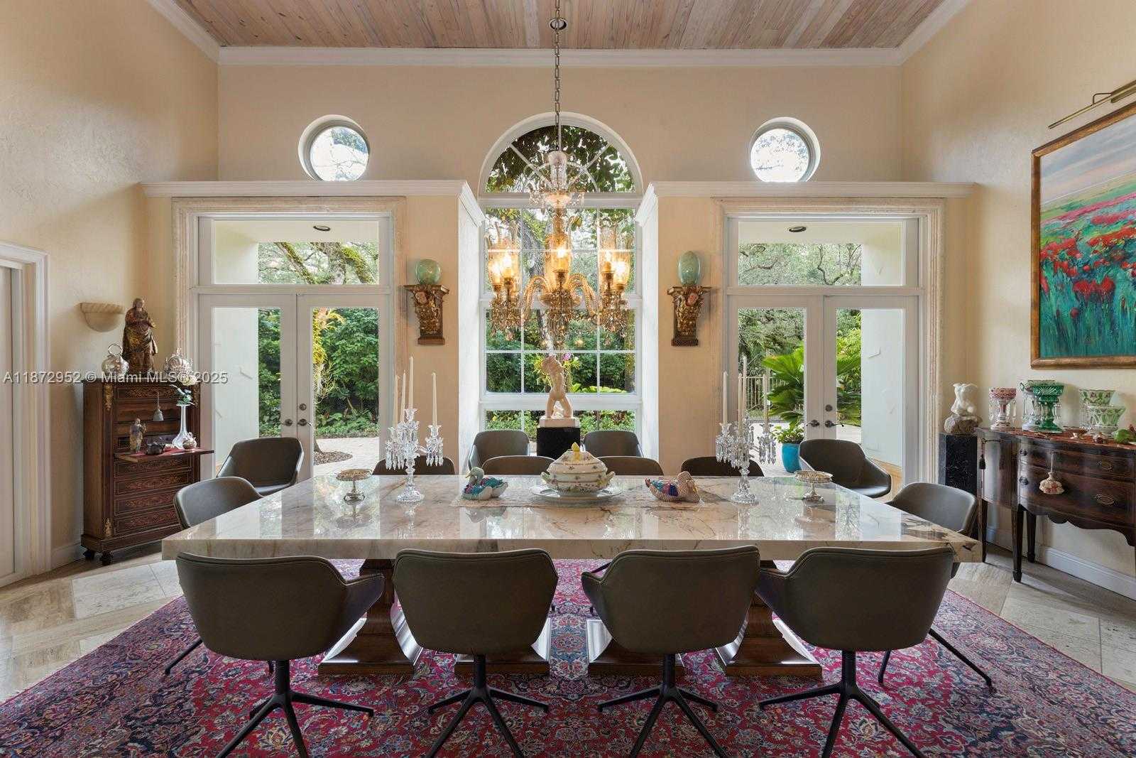 Small Image of 10100 LAKESIDE DR, Coral Gables Number 7