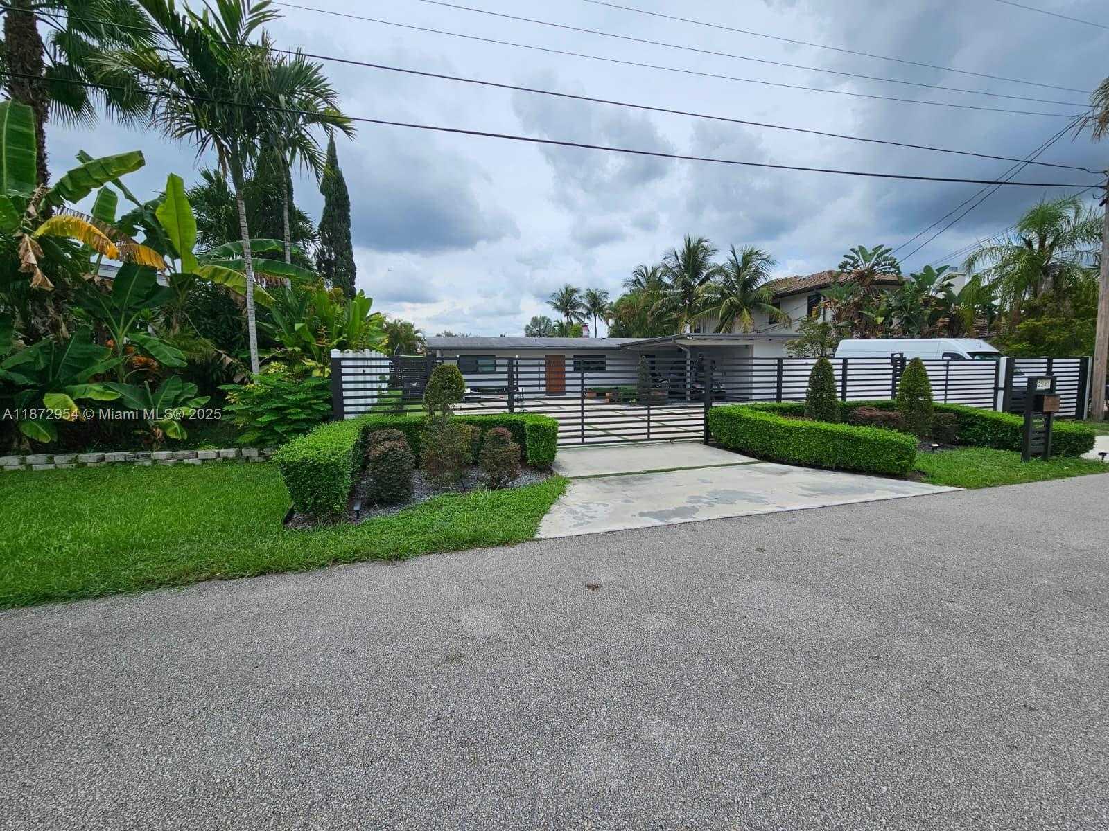 Small Image of 2543 GULFSTREAM LN, Fort Lauderdale Number 2