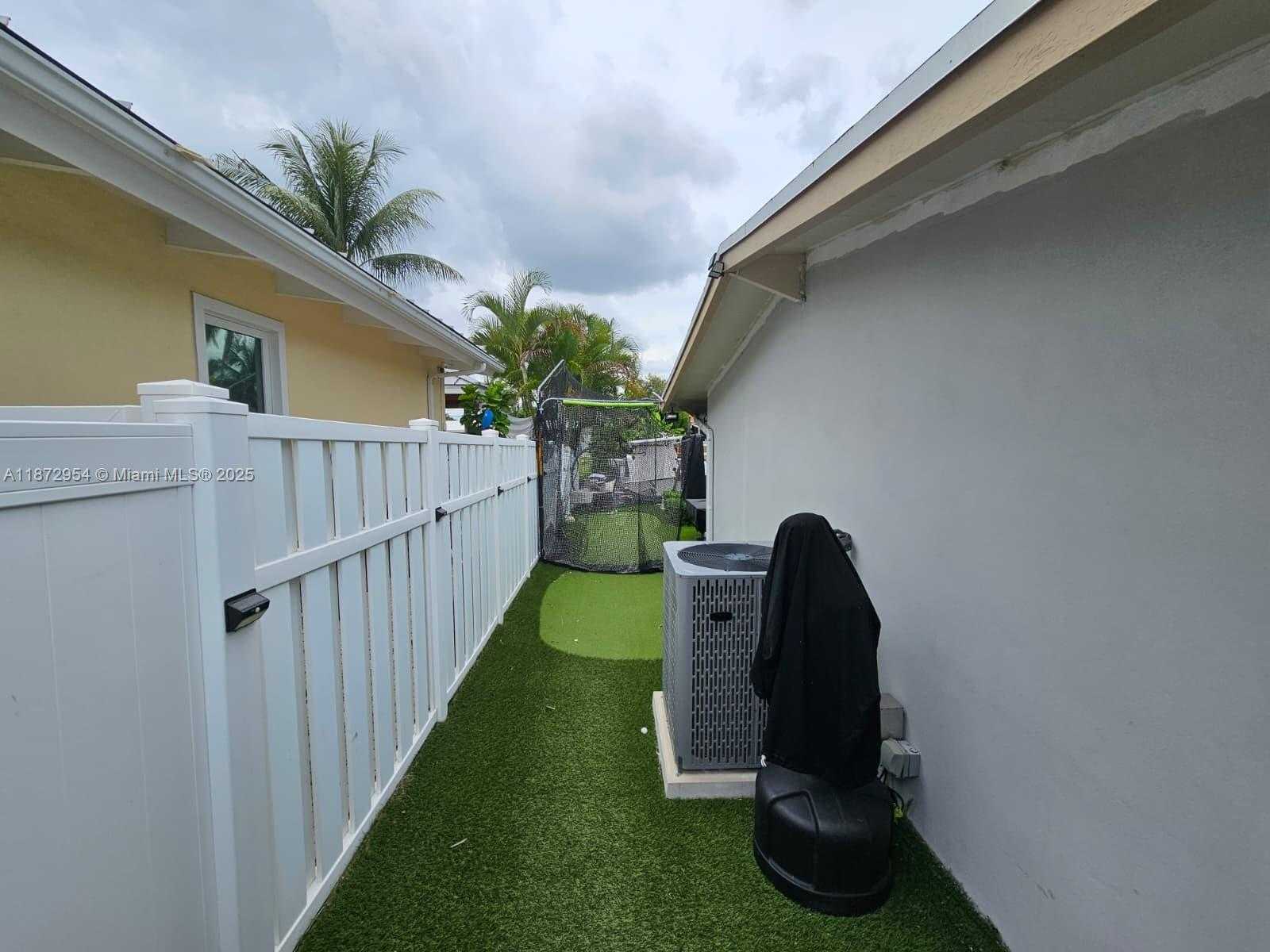Small Image of 2543 GULFSTREAM LN, Fort Lauderdale Number 20