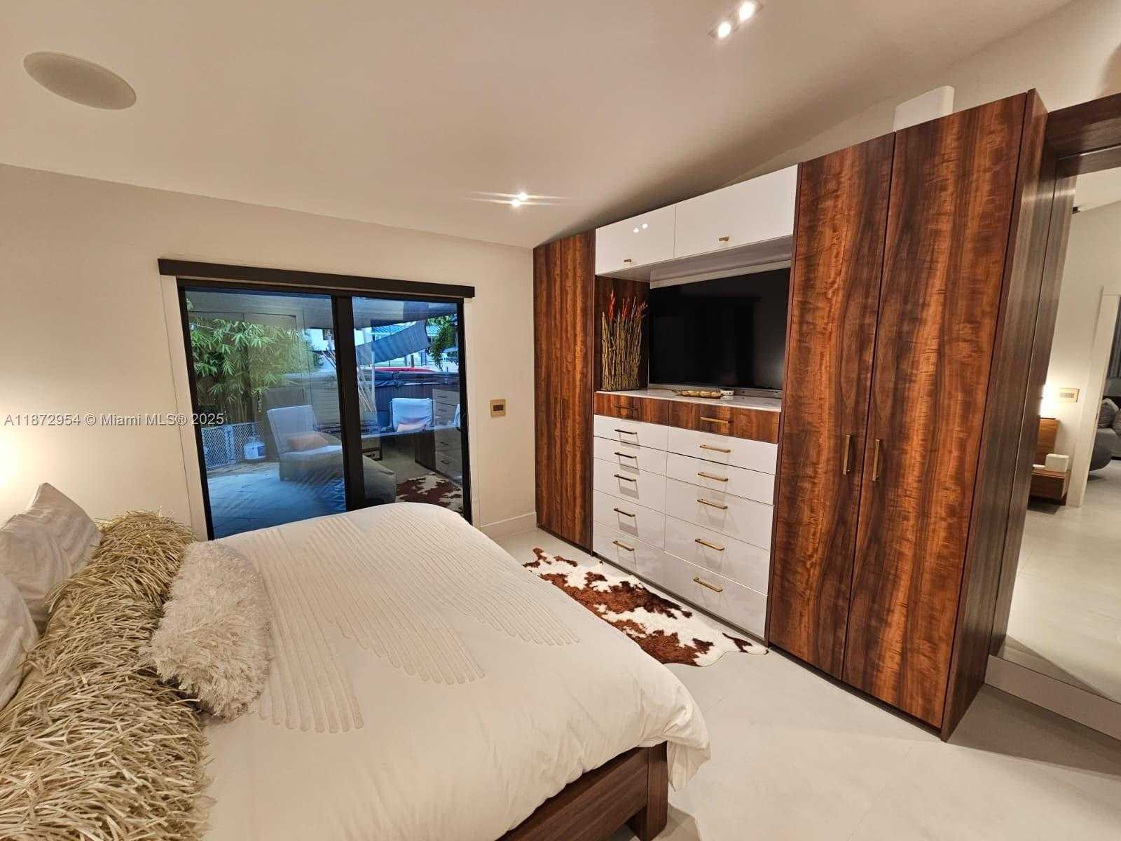 Small Image of 2543 GULFSTREAM LN, Fort Lauderdale Number 24