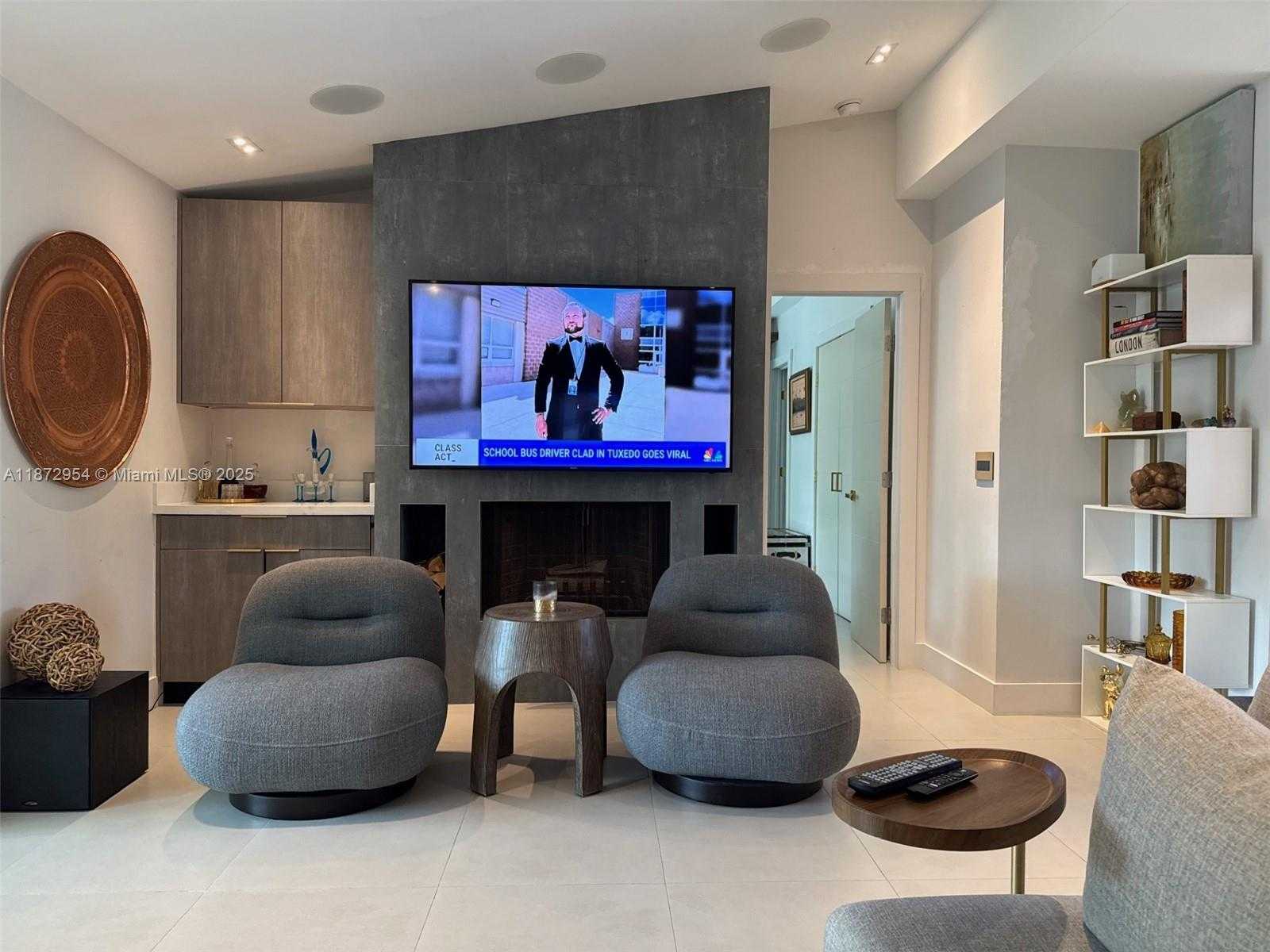 Small Image of 2543 GULFSTREAM LN, Fort Lauderdale Number 6