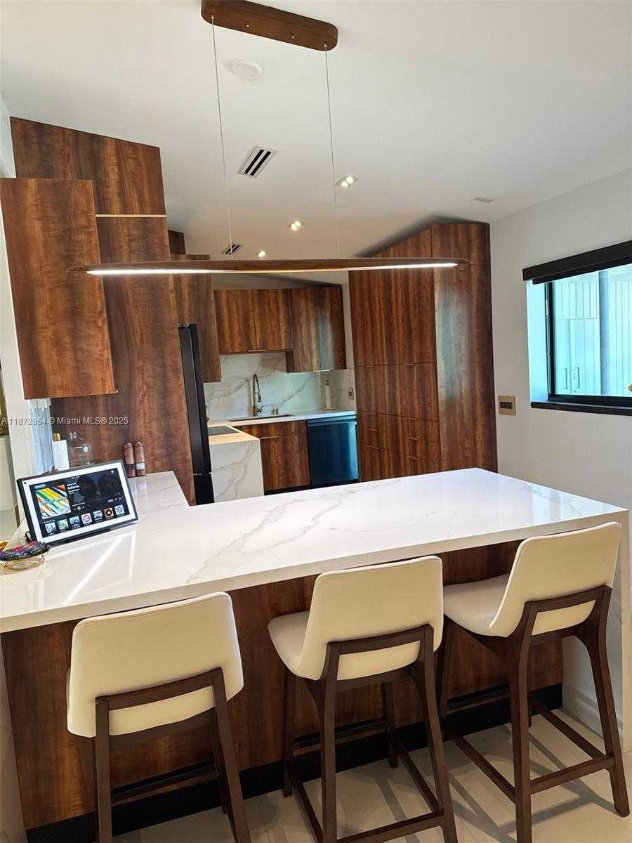 Small Image of 2543 GULFSTREAM LN, Fort Lauderdale Number 8