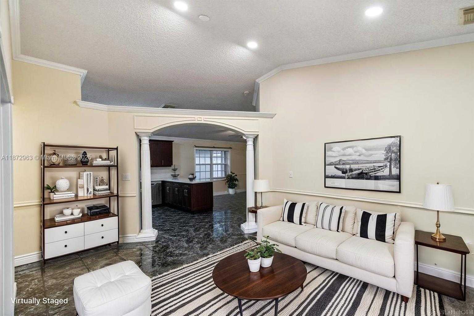 Small Image of 17610 SOUTH WEST 4TH CT, Pembroke Pines Number 3