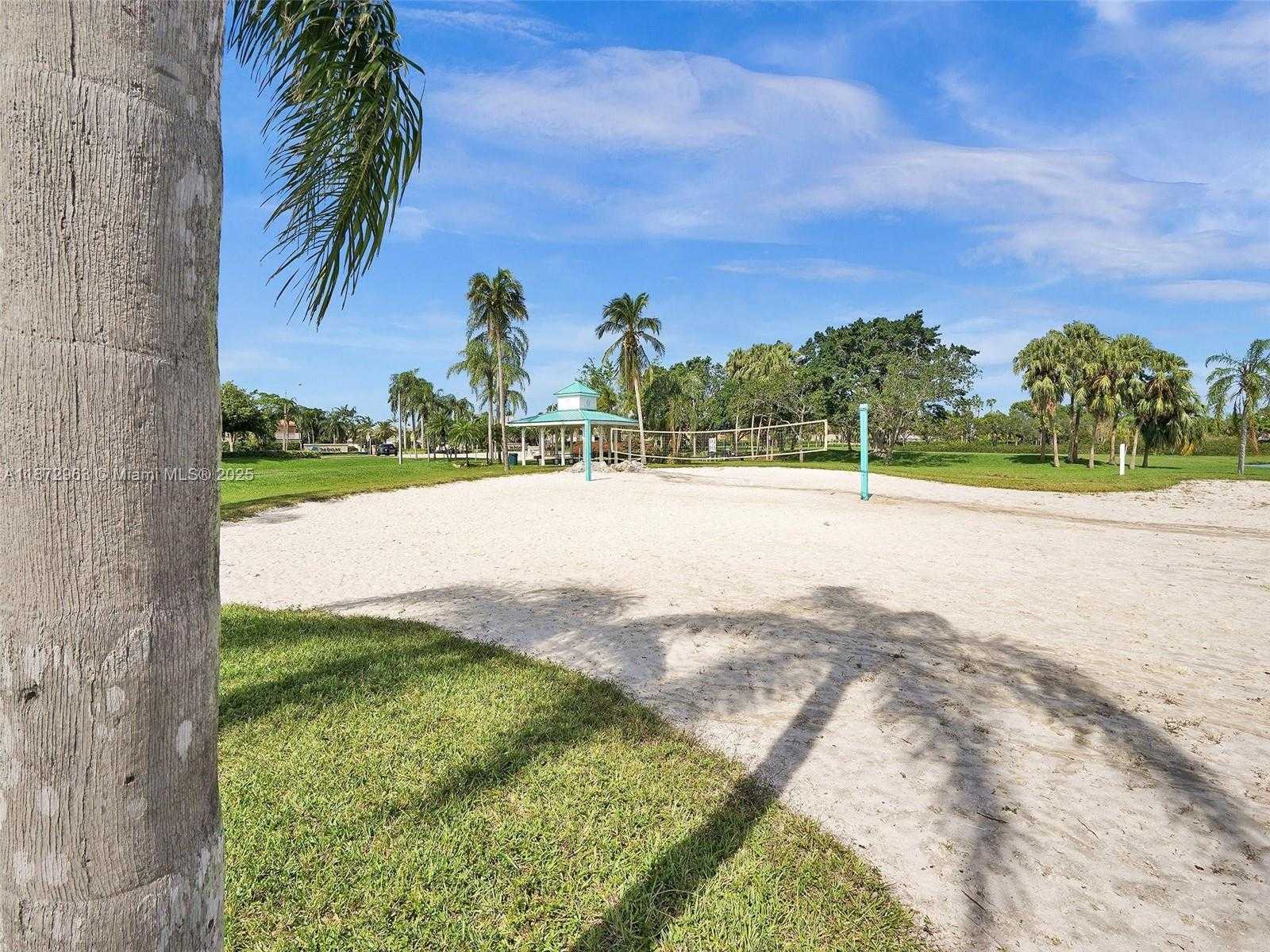 Small Image of 17610 SOUTH WEST 4TH CT, Pembroke Pines Number 48