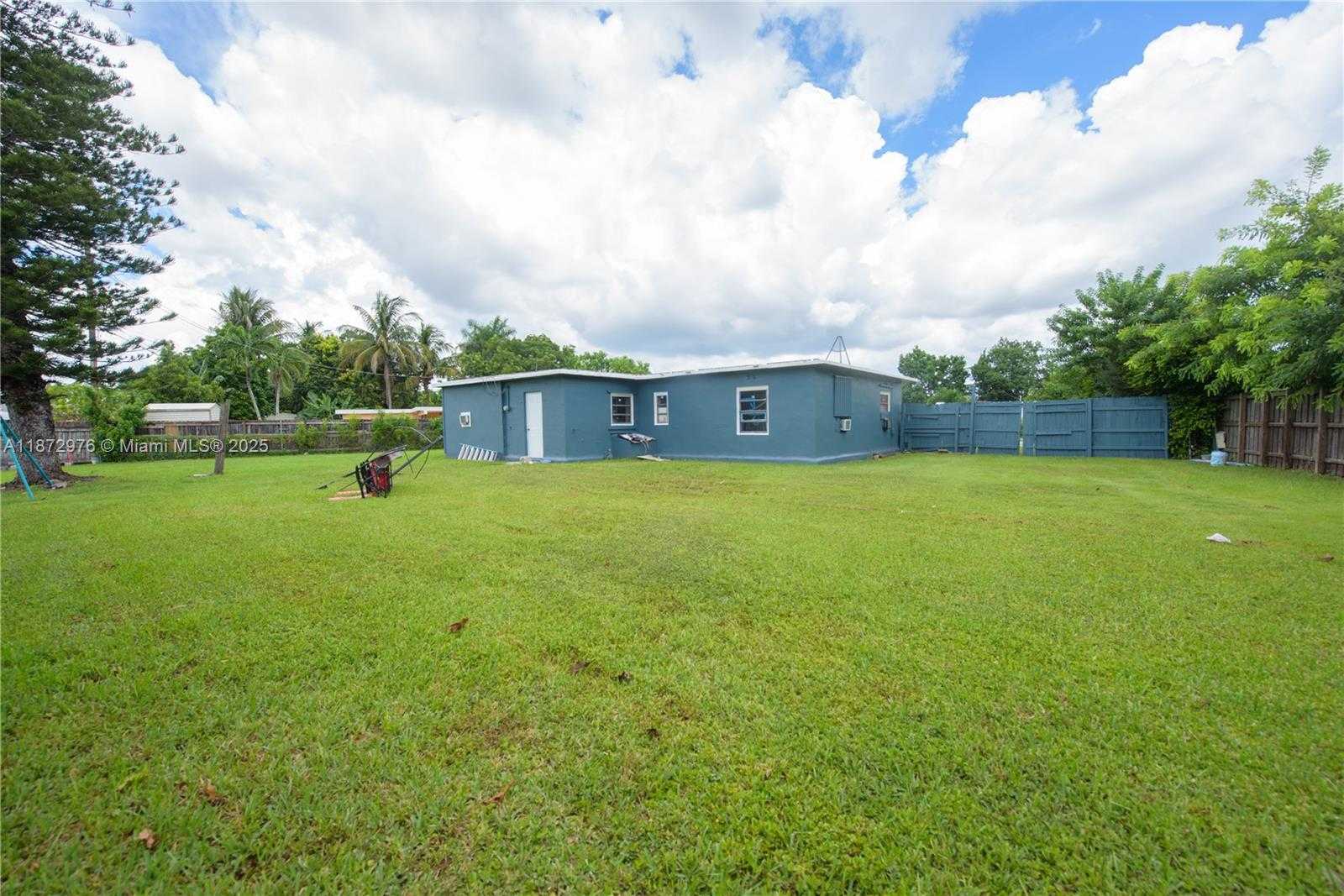Small Image of 15250 HARRISON DRIVE, Homestead Number 12